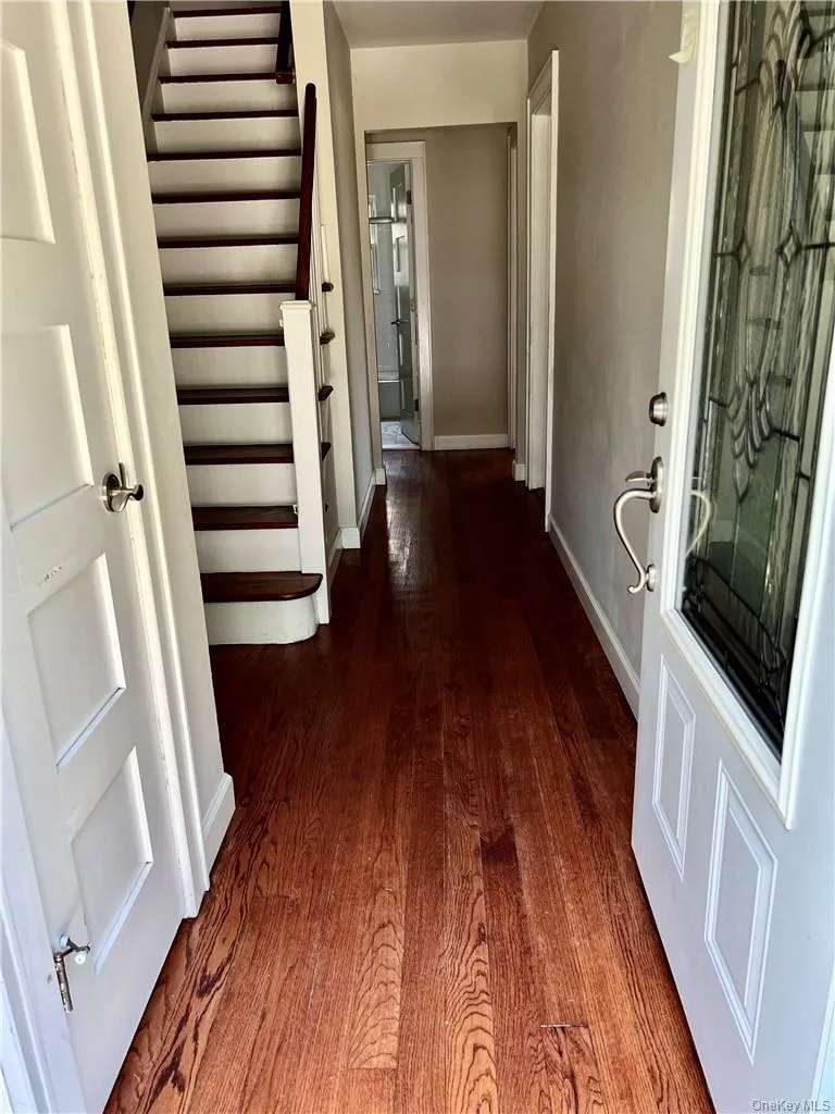 46 Beechwood Road, Greenburgh, NY, 4 Bedrooms Bedrooms, 8 Rooms Rooms,2 BathroomsBathrooms,Residential Lease,For Rent,Beechwood,0,990803 46 Beechwood Road, Greenburgh, NY, 4 Bedrooms Bedrooms, 8 Rooms Rooms,2 BathroomsBathrooms,Residential Lease,For Rent,Beechwood,0,990803