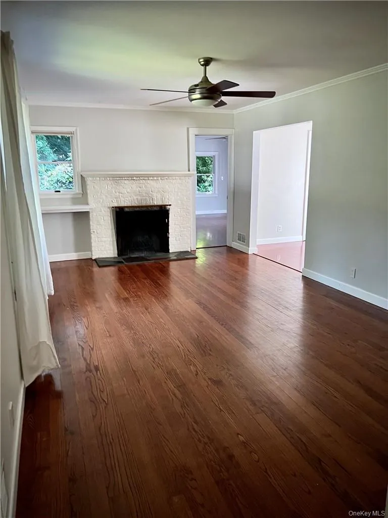 46 Beechwood Road, Greenburgh, NY, 4 Bedrooms Bedrooms, 8 Rooms Rooms,2 BathroomsBathrooms,Residential Lease,For Rent,Beechwood,0,990803 46 Beechwood Road, Greenburgh, NY, 4 Bedrooms Bedrooms, 8 Rooms Rooms,2 BathroomsBathrooms,Residential Lease,For Rent,Beechwood,0,990803