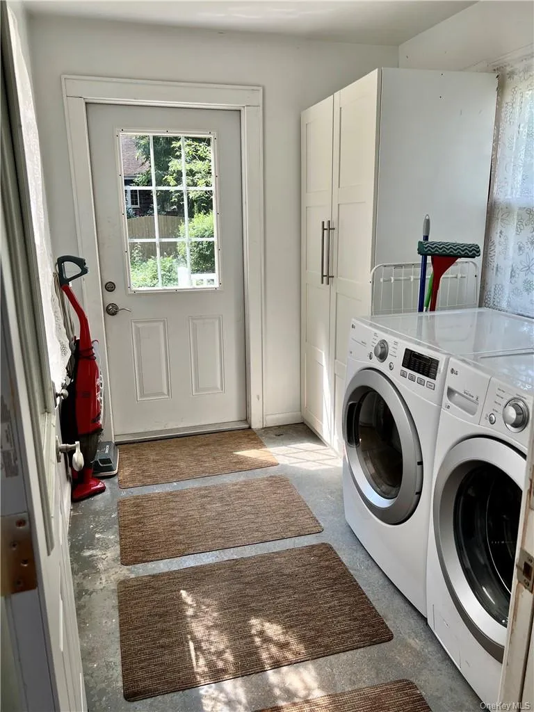 Laundry room off kitchen Laundry room off kitchen