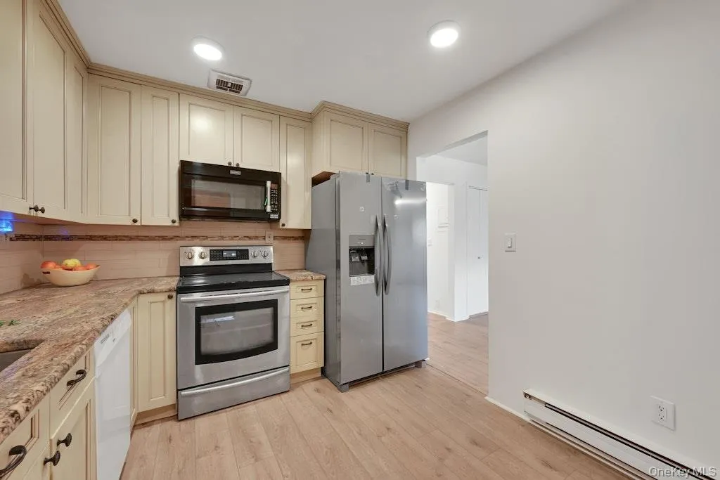 351 Richard Court, Ramapo, NY, 2 Bedrooms Bedrooms, 5 Rooms Rooms,2 BathroomsBathrooms,Residential,For Rent,Richard,0,KEY990810 351 Richard Court, Ramapo, NY, 2 Bedrooms Bedrooms, 5 Rooms Rooms,2 BathroomsBathrooms,Residential,For Rent,Richard,0,KEY990810