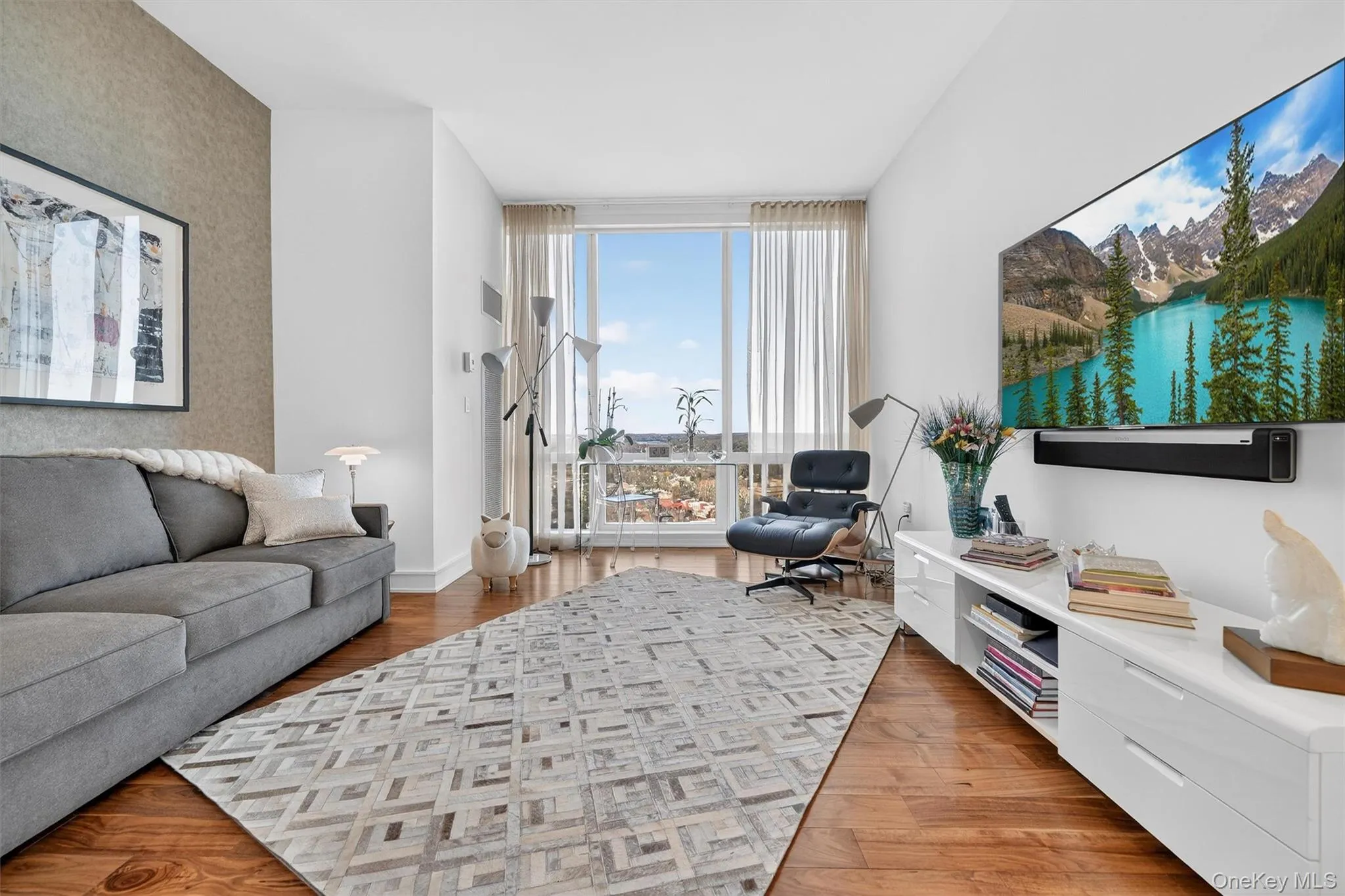 5 Renaissance Square, White Plains, NY, 2 Bedrooms Bedrooms, 5 Rooms Rooms,2 BathroomsBathrooms,Residential,For Rent,Renaissance,0,990817 5 Renaissance Square, White Plains, NY, 2 Bedrooms Bedrooms, 5 Rooms Rooms,2 BathroomsBathrooms,Residential,For Rent,Renaissance,0,990817