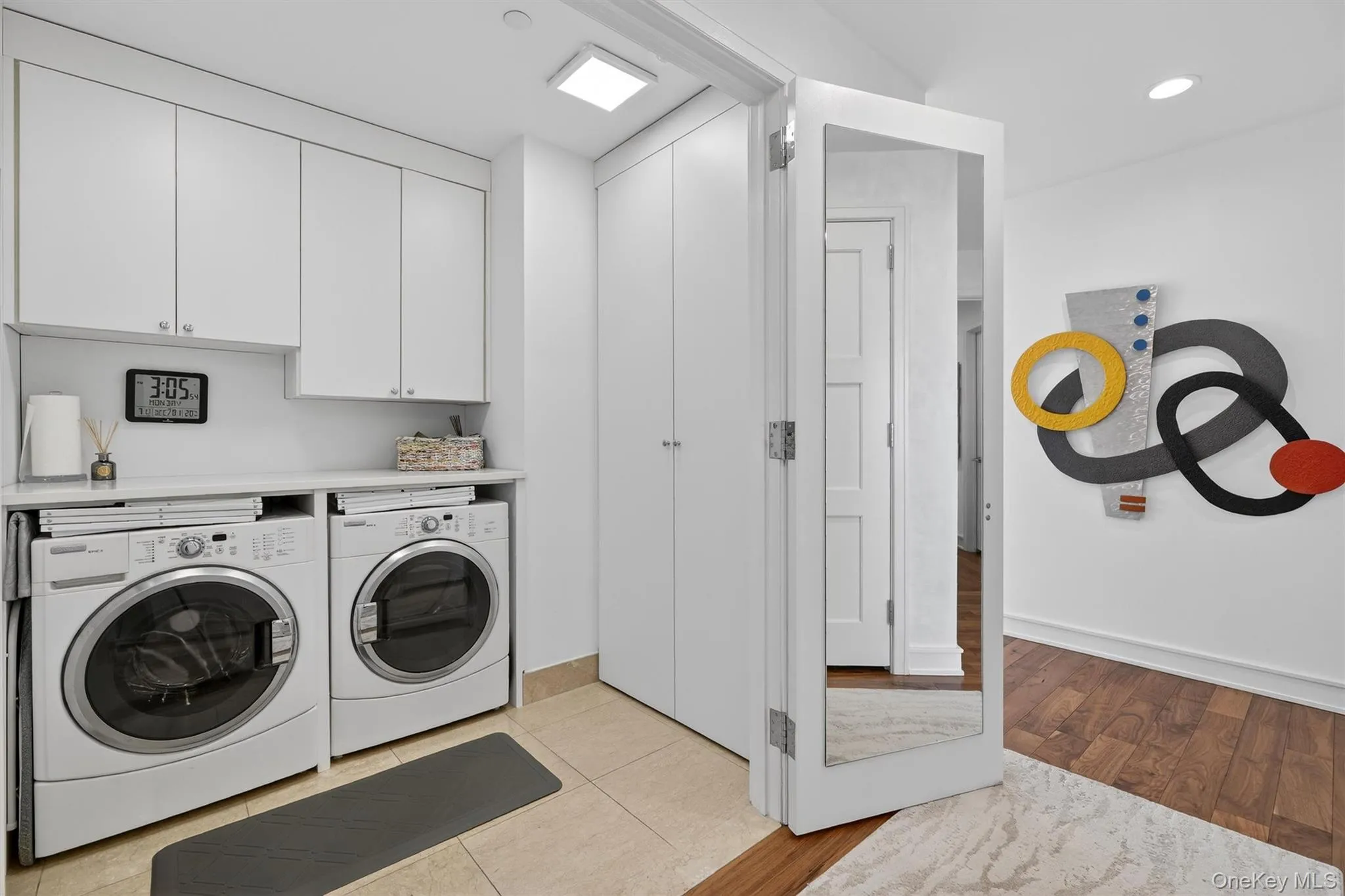 5 Renaissance Square, White Plains, NY, 2 Bedrooms Bedrooms, 5 Rooms Rooms,2 BathroomsBathrooms,Residential,For Rent,Renaissance,0,990817 5 Renaissance Square, White Plains, NY, 2 Bedrooms Bedrooms, 5 Rooms Rooms,2 BathroomsBathrooms,Residential,For Rent,Renaissance,0,990817