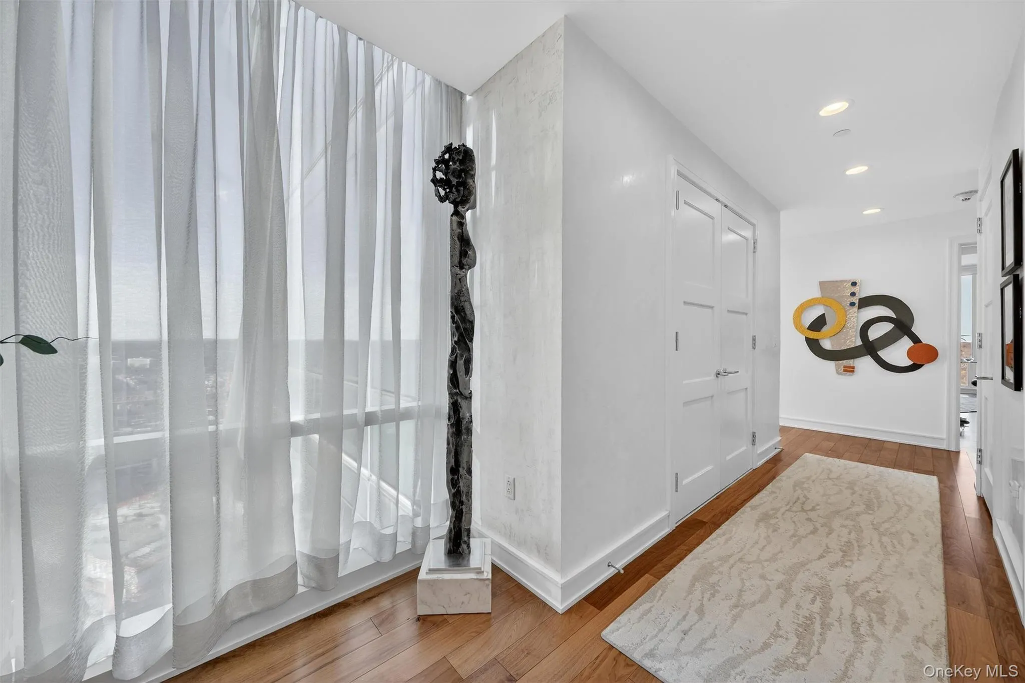 5 Renaissance Square, White Plains, NY, 2 Bedrooms Bedrooms, 5 Rooms Rooms,2 BathroomsBathrooms,Residential,For Rent,Renaissance,0,990817 5 Renaissance Square, White Plains, NY, 2 Bedrooms Bedrooms, 5 Rooms Rooms,2 BathroomsBathrooms,Residential,For Rent,Renaissance,0,990817