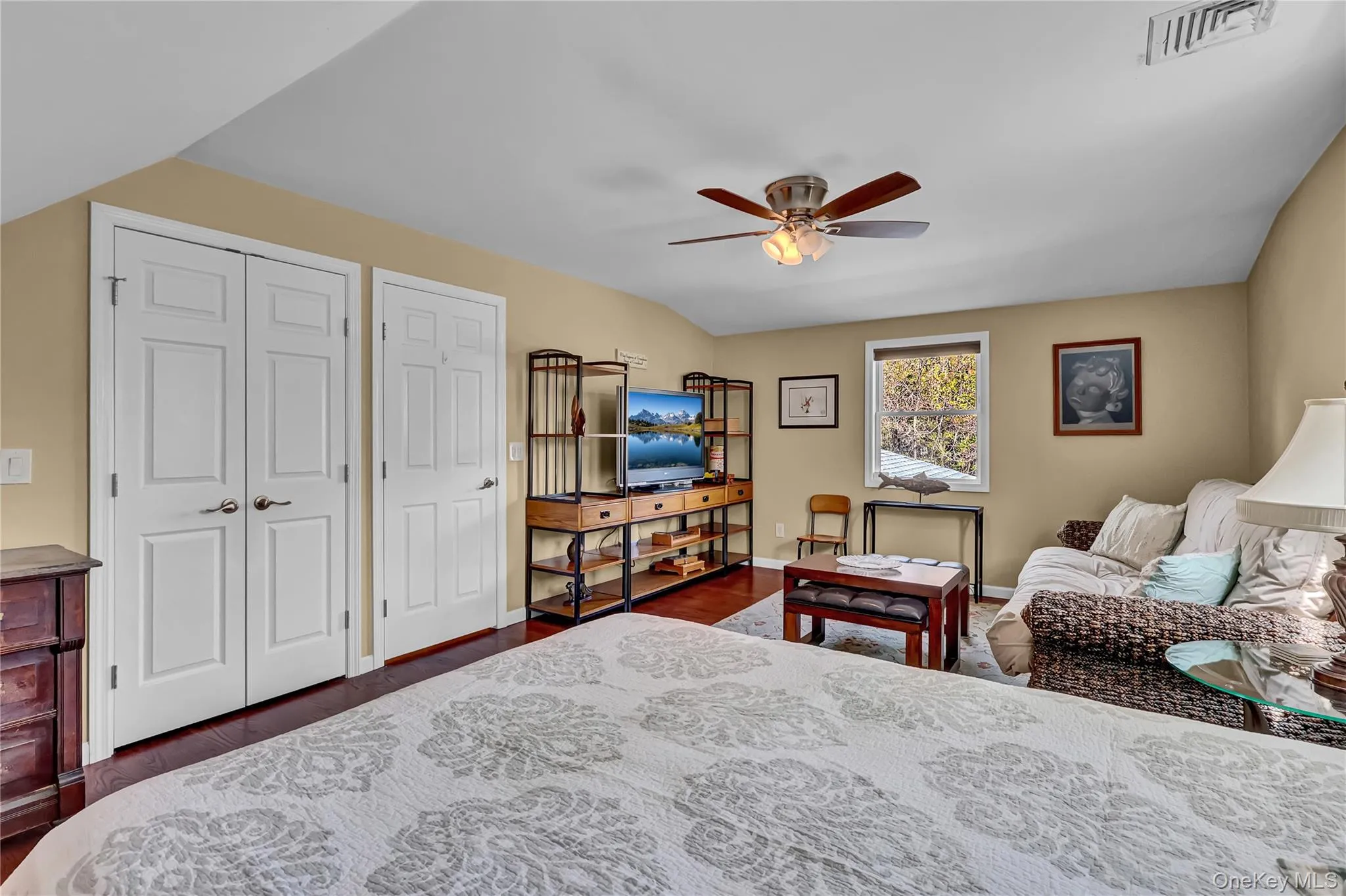 Bedroom #3 also offers a large closet Bedroom #3 also offers a large closet