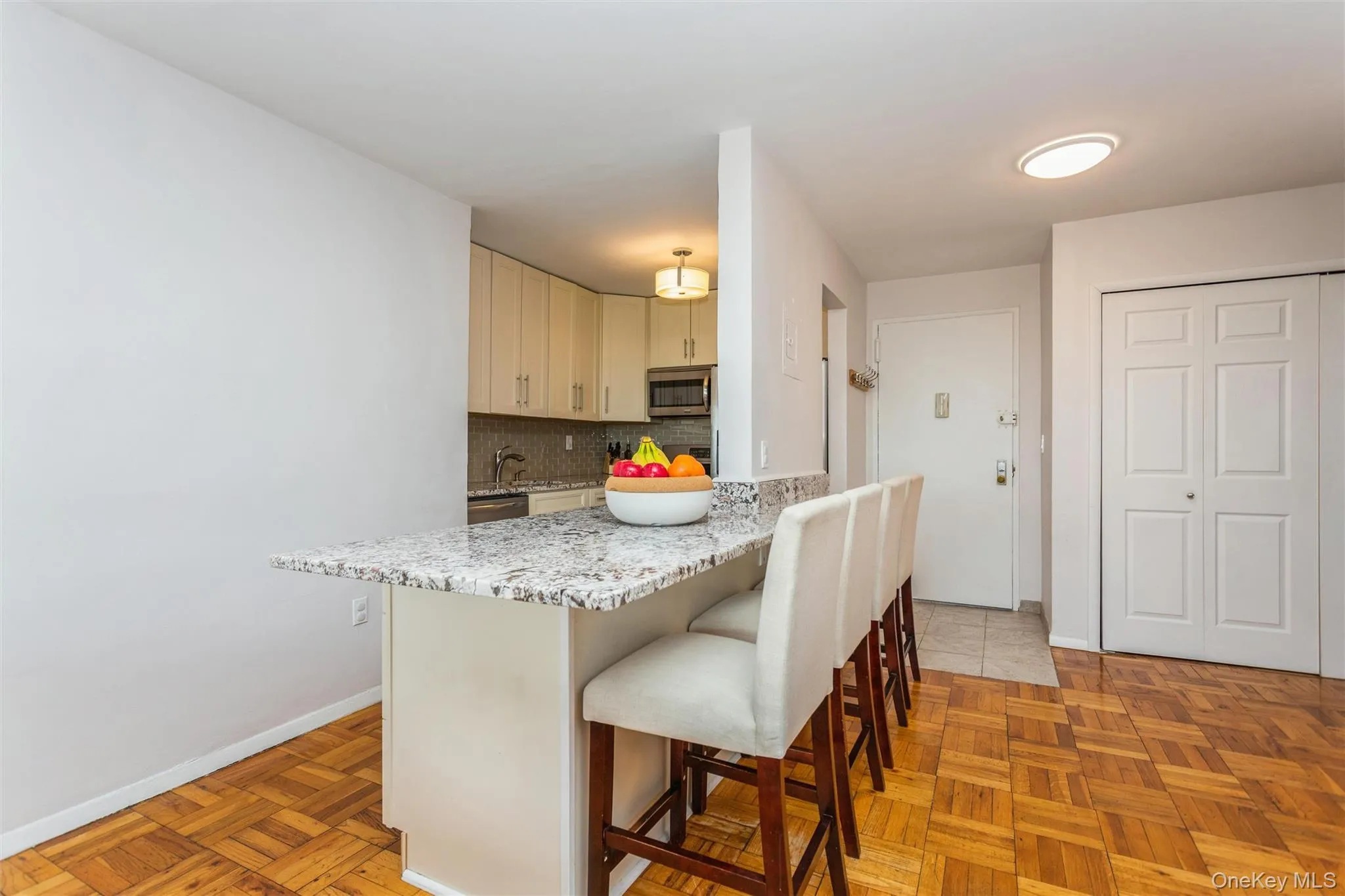 1841 Central Park Avenue, Yonkers, NY, 1 Bedroom Bedrooms, 4 Rooms Rooms,1 BathroomBathrooms,Residential Sale,For Rent,Central Park Avenue,0,990824 1841 Central Park Avenue, Yonkers, NY, 1 Bedroom Bedrooms, 4 Rooms Rooms,1 BathroomBathrooms,Residential Sale,For Rent,Central Park Avenue,0,990824