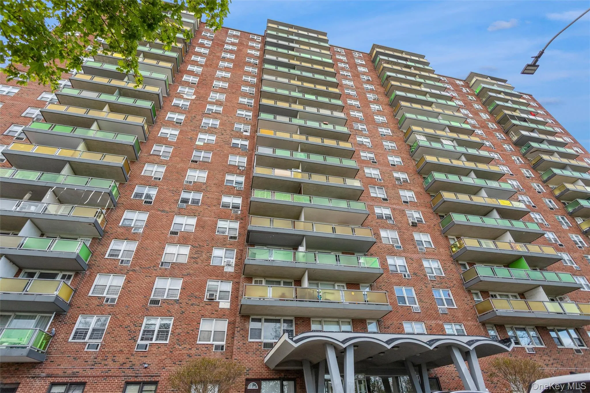 1841 Central Park Avenue, Yonkers, NY, 1 Bedroom Bedrooms, 4 Rooms Rooms,1 BathroomBathrooms,Residential Sale,For Rent,Central Park Avenue,0,990824 1841 Central Park Avenue, Yonkers, NY, 1 Bedroom Bedrooms, 4 Rooms Rooms,1 BathroomBathrooms,Residential Sale,For Rent,Central Park Avenue,0,990824