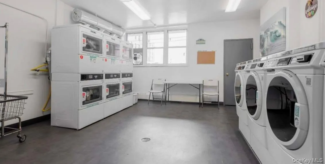 465 Shore Road, Long Beach, NY, 3 Rooms Rooms,1 BathroomBathrooms,Residential Lease,For Rent,Shore Road,0,990826 465 Shore Road, Long Beach, NY, 3 Rooms Rooms,1 BathroomBathrooms,Residential Lease,For Rent,Shore Road,0,990826