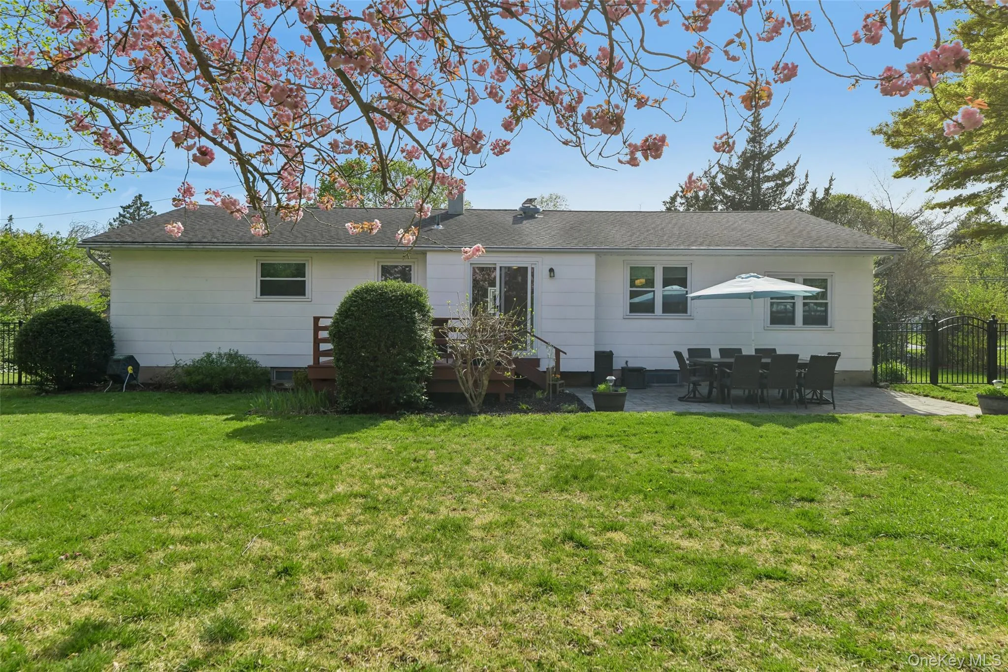 59 Gaymore Road, Brookhaven, NY, 3 Bedrooms Bedrooms, 7 Rooms Rooms,1 BathroomBathrooms,Residential,For Rent,Gaymore,0,990833 59 Gaymore Road, Brookhaven, NY, 3 Bedrooms Bedrooms, 7 Rooms Rooms,1 BathroomBathrooms,Residential,For Rent,Gaymore,0,990833