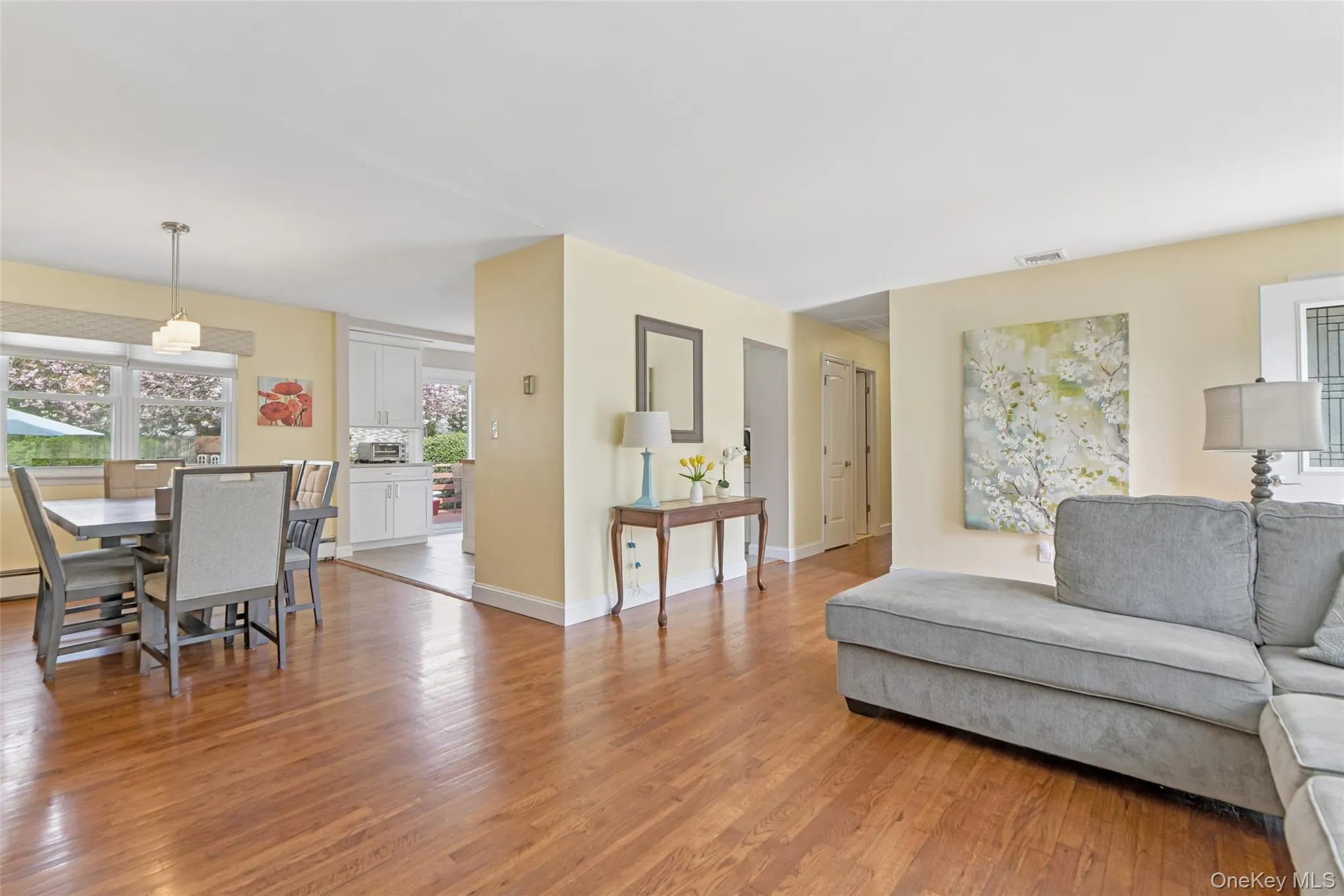 59 Gaymore Road, Brookhaven, NY, 3 Bedrooms Bedrooms, 7 Rooms Rooms,1 BathroomBathrooms,Residential,For Rent,Gaymore,0,990833 59 Gaymore Road, Brookhaven, NY, 3 Bedrooms Bedrooms, 7 Rooms Rooms,1 BathroomBathrooms,Residential,For Rent,Gaymore,0,990833