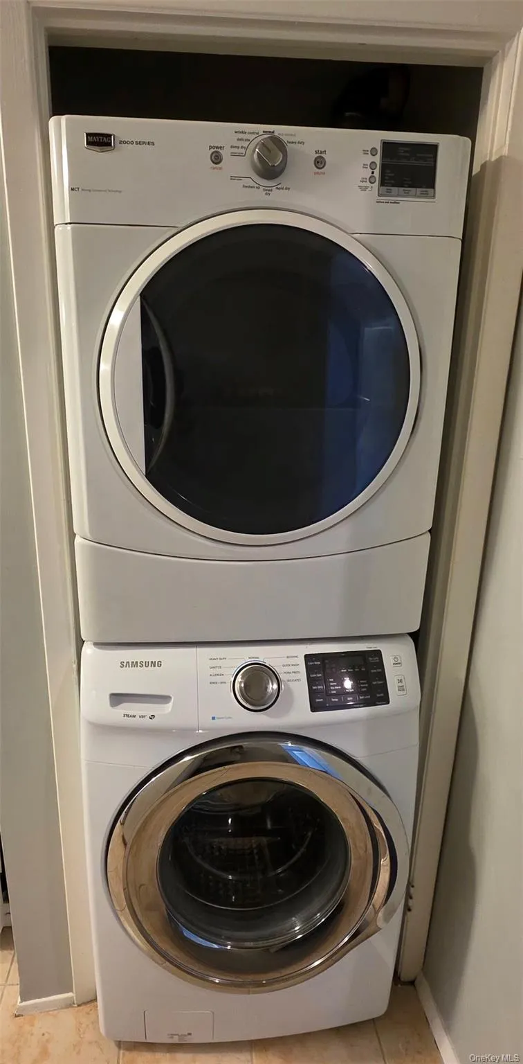 80 New Holland Village, Clarkstown, NY, 1 Bedroom Bedrooms, 4 Rooms Rooms,1 BathroomBathrooms,Residential Lease,For Rent,New Holland,0,990840 80 New Holland Village, Clarkstown, NY, 1 Bedroom Bedrooms, 4 Rooms Rooms,1 BathroomBathrooms,Residential Lease,For Rent,New Holland,0,990840