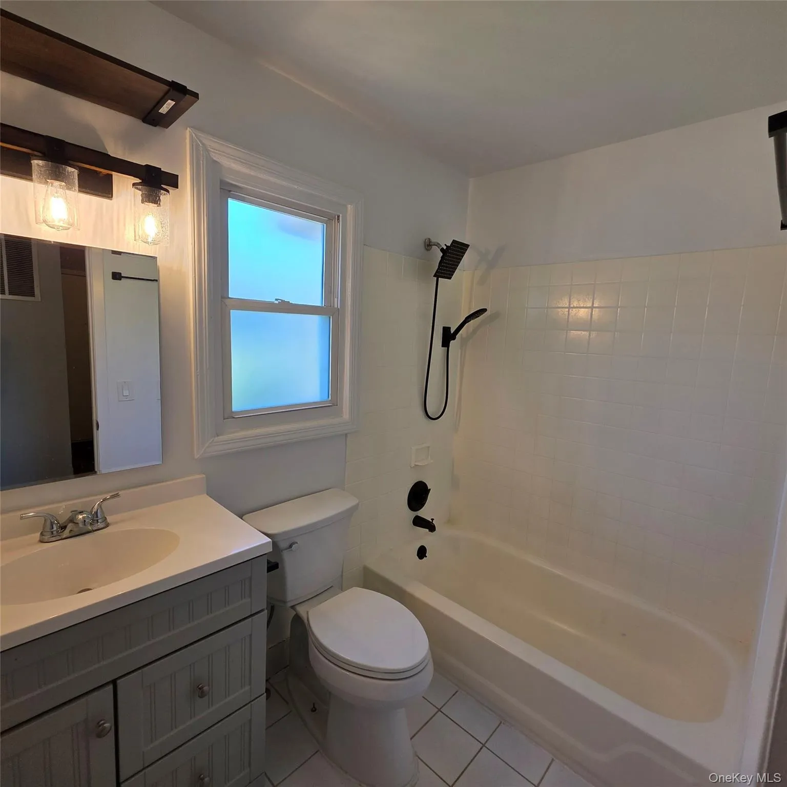 80 New Holland Village, Clarkstown, NY, 1 Bedroom Bedrooms, 4 Rooms Rooms,1 BathroomBathrooms,Residential Lease,For Rent,New Holland,0,990840 80 New Holland Village, Clarkstown, NY, 1 Bedroom Bedrooms, 4 Rooms Rooms,1 BathroomBathrooms,Residential Lease,For Rent,New Holland,0,990840