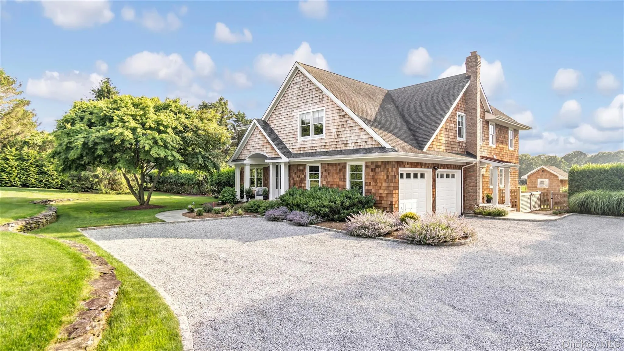 13A Brushy Neck Lane, Southampton, NY, 4 Bedrooms Bedrooms, 9 Rooms Rooms,3 BathroomsBathrooms,Residential Lease,For Rent,Brushy Neck,0,990864 13A Brushy Neck Lane, Southampton, NY, 4 Bedrooms Bedrooms, 9 Rooms Rooms,3 BathroomsBathrooms,Residential Lease,For Rent,Brushy Neck,0,990864