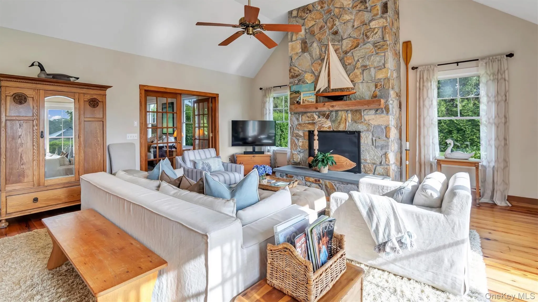 13A Brushy Neck Lane, Southampton, NY, 4 Bedrooms Bedrooms, 9 Rooms Rooms,3 BathroomsBathrooms,Residential Lease,For Rent,Brushy Neck,0,990864 13A Brushy Neck Lane, Southampton, NY, 4 Bedrooms Bedrooms, 9 Rooms Rooms,3 BathroomsBathrooms,Residential Lease,For Rent,Brushy Neck,0,990864