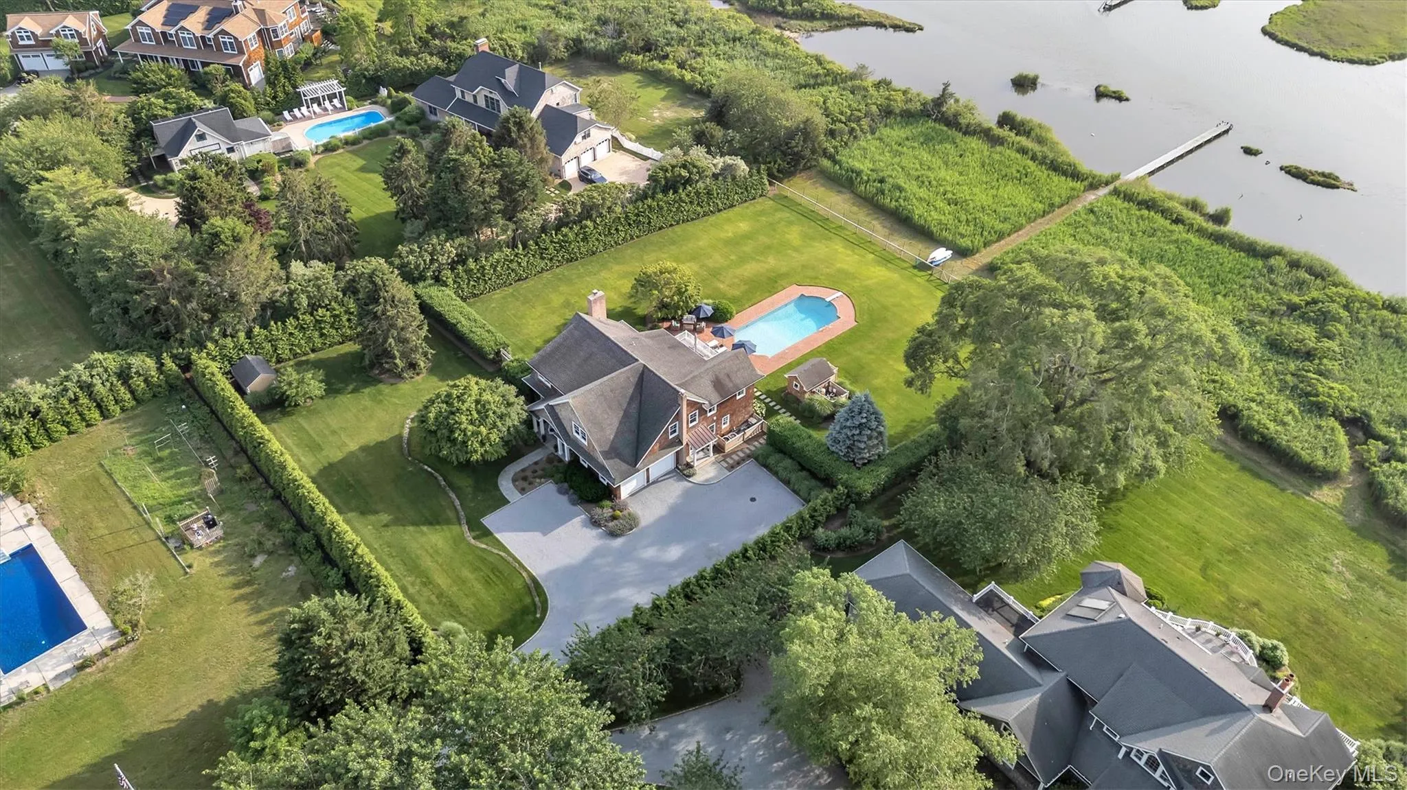 13A Brushy Neck Lane, Southampton, NY, 4 Bedrooms Bedrooms, 9 Rooms Rooms,3 BathroomsBathrooms,Residential Lease,For Rent,Brushy Neck,0,990864 13A Brushy Neck Lane, Southampton, NY, 4 Bedrooms Bedrooms, 9 Rooms Rooms,3 BathroomsBathrooms,Residential Lease,For Rent,Brushy Neck,0,990864
