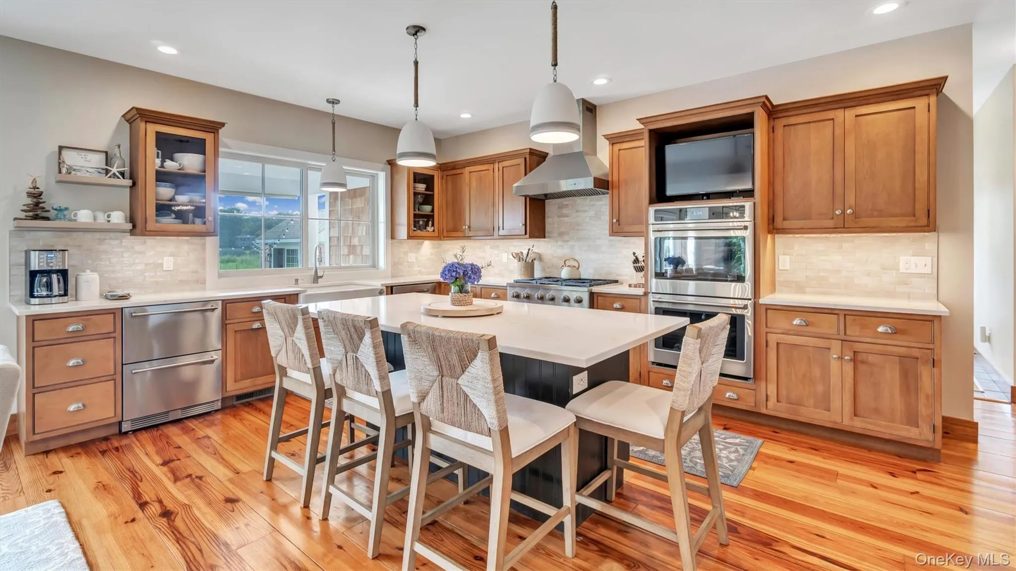 13A Brushy Neck Lane, Southampton, NY, 4 Bedrooms Bedrooms, 9 Rooms Rooms,3 BathroomsBathrooms,Residential Lease,For Rent,Brushy Neck,0,990864 13A Brushy Neck Lane, Southampton, NY, 4 Bedrooms Bedrooms, 9 Rooms Rooms,3 BathroomsBathrooms,Residential Lease,For Rent,Brushy Neck,0,990864
