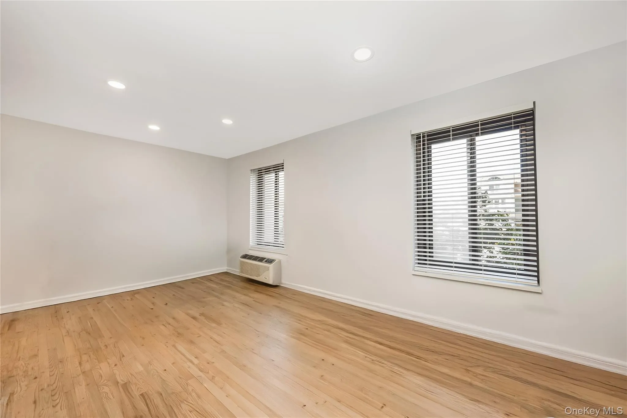 100 Broadway, Long Beach, NY, 2 Bedrooms Bedrooms, 5 Rooms Rooms,2 BathroomsBathrooms,Residential,For Rent,Broadway,0,990866 100 Broadway, Long Beach, NY, 2 Bedrooms Bedrooms, 5 Rooms Rooms,2 BathroomsBathrooms,Residential,For Rent,Broadway,0,990866