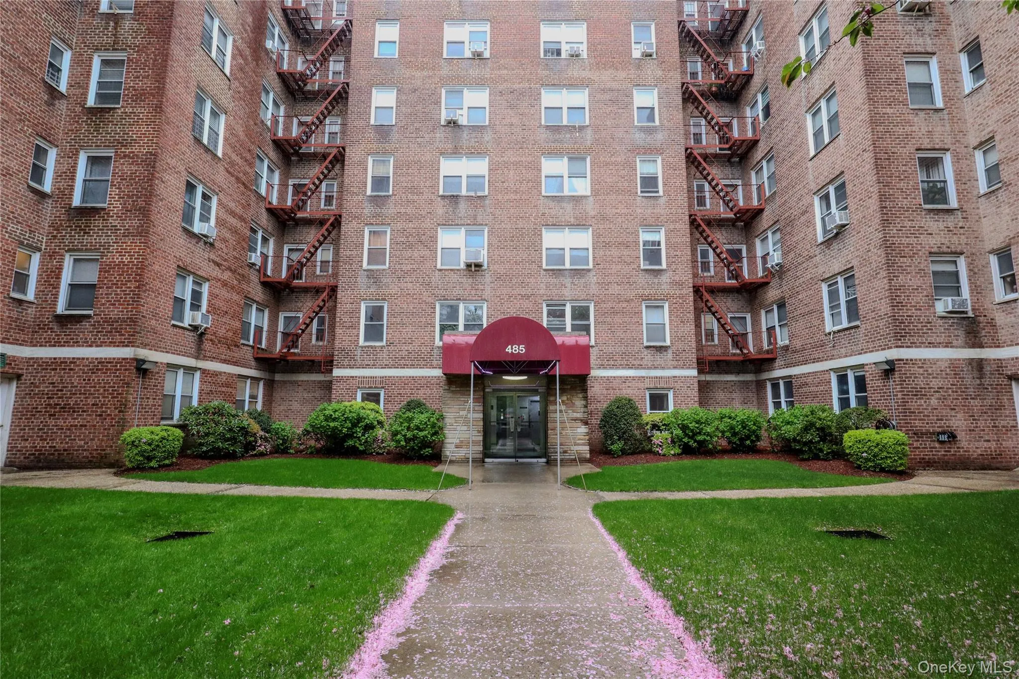 485 Bronx River Road, Yonkers, NY, 3 Rooms Rooms,1 BathroomBathrooms,Residential Sale,For Rent,Bronx River,0,990867 485 Bronx River Road, Yonkers, NY, 3 Rooms Rooms,1 BathroomBathrooms,Residential Sale,For Rent,Bronx River,0,990867