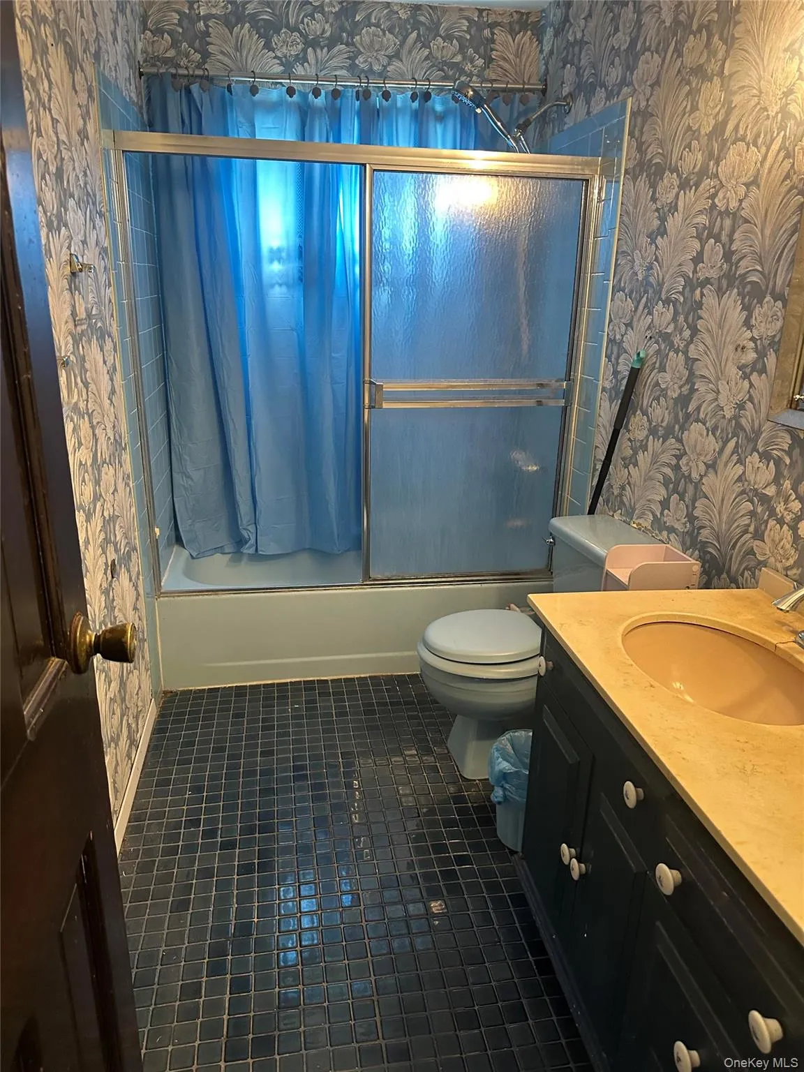 11 Bedford Street, Babylon, NY, 4 Bedrooms Bedrooms, 7 Rooms Rooms,1 BathroomBathrooms,Residential,For Rent,Bedford,0,990873 11 Bedford Street, Babylon, NY, 4 Bedrooms Bedrooms, 7 Rooms Rooms,1 BathroomBathrooms,Residential,For Rent,Bedford,0,990873