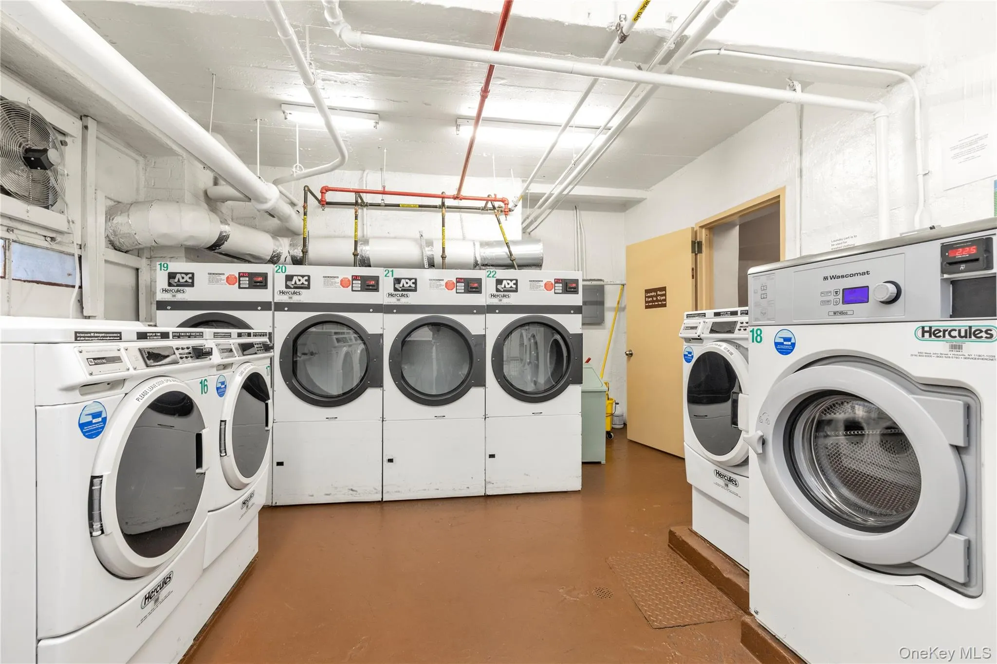209-80 18th Avenue, New York, NY, 2 Bedrooms Bedrooms, 4 Rooms Rooms,1 BathroomBathrooms,Residential,For Rent,18th,0,990881 209-80 18th Avenue, New York, NY, 2 Bedrooms Bedrooms, 4 Rooms Rooms,1 BathroomBathrooms,Residential,For Rent,18th,0,990881