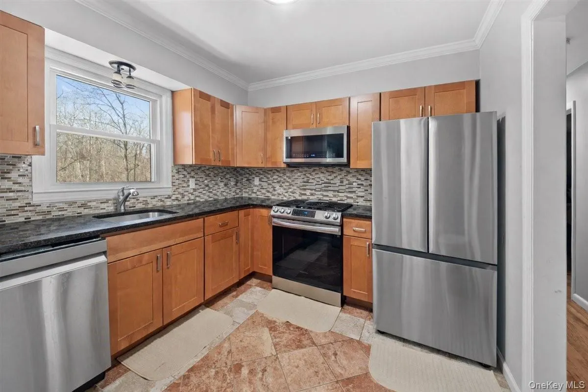 33 Greenwood Lane, Greenburgh, NY, 4 Bedrooms Bedrooms, 9 Rooms Rooms,2 BathroomsBathrooms,Residential,For Rent,Greenwood,0,990894 33 Greenwood Lane, Greenburgh, NY, 4 Bedrooms Bedrooms, 9 Rooms Rooms,2 BathroomsBathrooms,Residential,For Rent,Greenwood,0,990894