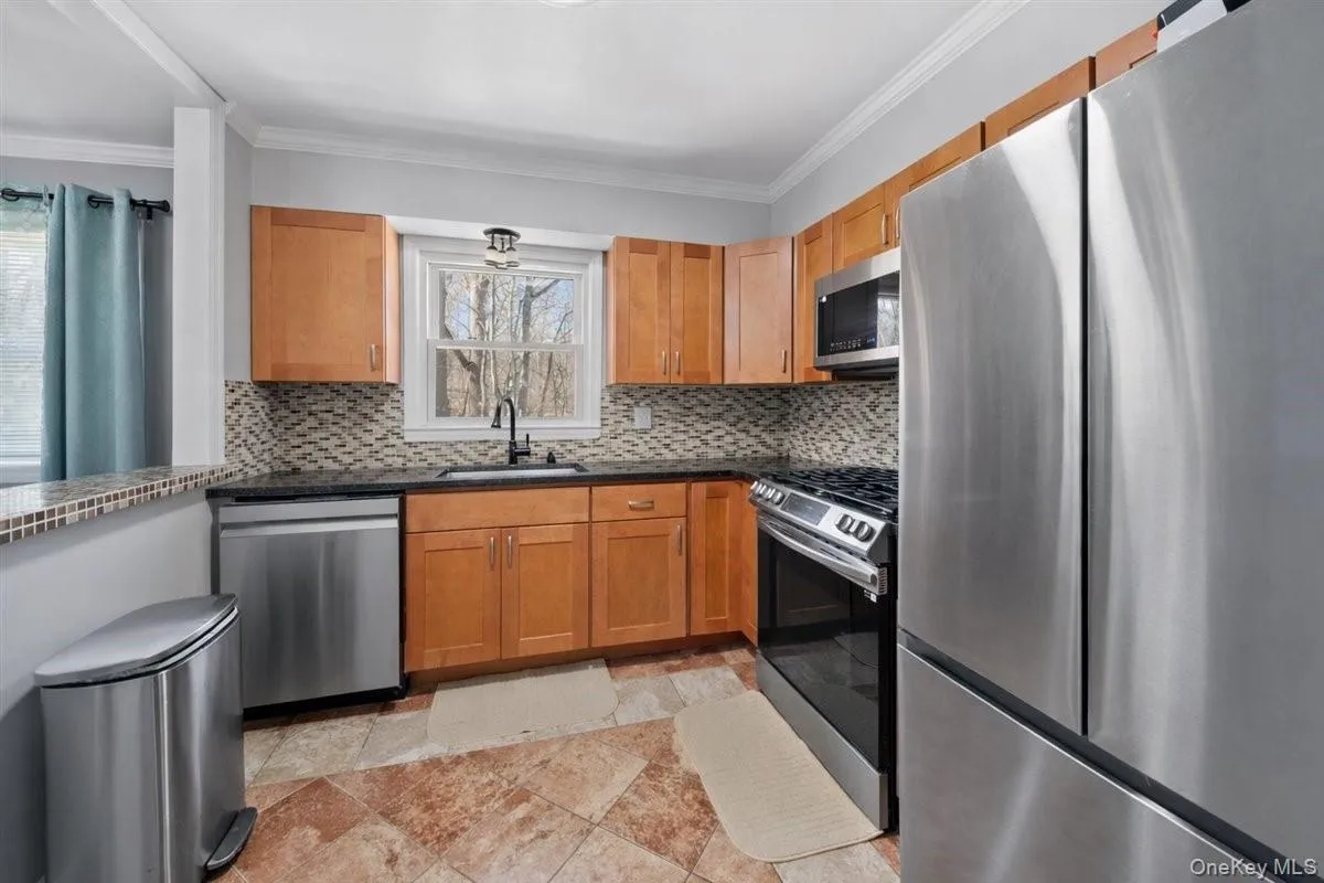 33 Greenwood Lane, Greenburgh, NY, 4 Bedrooms Bedrooms, 9 Rooms Rooms,2 BathroomsBathrooms,Residential,For Rent,Greenwood,0,990894 33 Greenwood Lane, Greenburgh, NY, 4 Bedrooms Bedrooms, 9 Rooms Rooms,2 BathroomsBathrooms,Residential,For Rent,Greenwood,0,990894