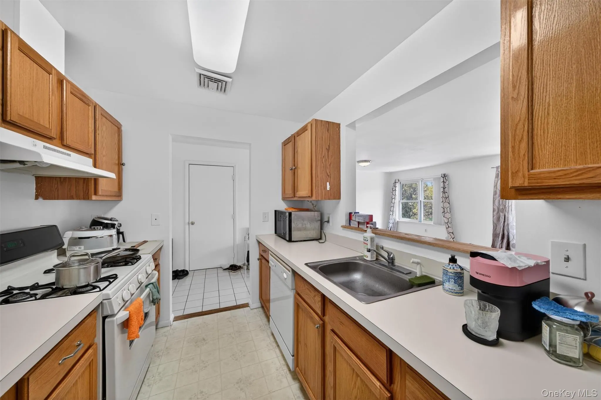 66 Deer Ct Drive, Middletown, NY, 2 Bedrooms Bedrooms, 5 Rooms Rooms,2 BathroomsBathrooms,Residential,For Rent,Deer Ct,0,990896 66 Deer Ct Drive, Middletown, NY, 2 Bedrooms Bedrooms, 5 Rooms Rooms,2 BathroomsBathrooms,Residential,For Rent,Deer Ct,0,990896