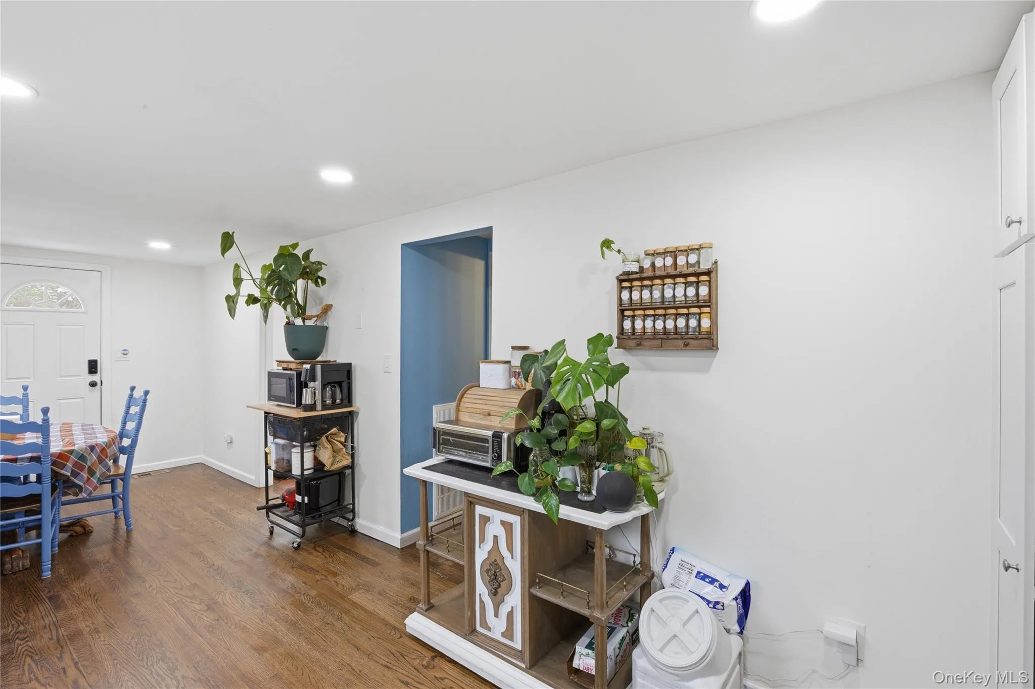 73 Harrison Avenue, Babylon, NY, 3 Bedrooms Bedrooms, 5 Rooms Rooms,1 BathroomBathrooms,Residential,For Rent,Harrison,0,990922 73 Harrison Avenue, Babylon, NY, 3 Bedrooms Bedrooms, 5 Rooms Rooms,1 BathroomBathrooms,Residential,For Rent,Harrison,0,990922
