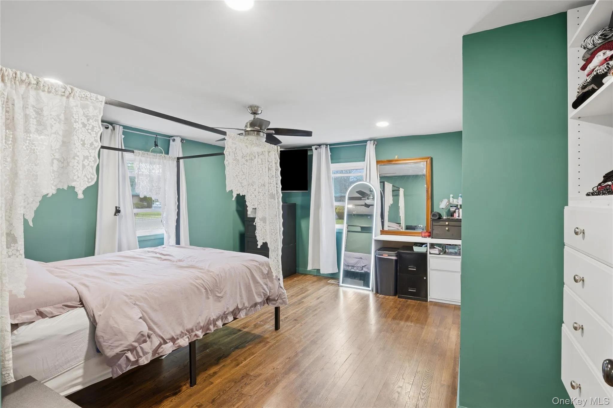 73 Harrison Avenue, Babylon, NY, 3 Bedrooms Bedrooms, 5 Rooms Rooms,1 BathroomBathrooms,Residential,For Rent,Harrison,0,990922 73 Harrison Avenue, Babylon, NY, 3 Bedrooms Bedrooms, 5 Rooms Rooms,1 BathroomBathrooms,Residential,For Rent,Harrison,0,990922