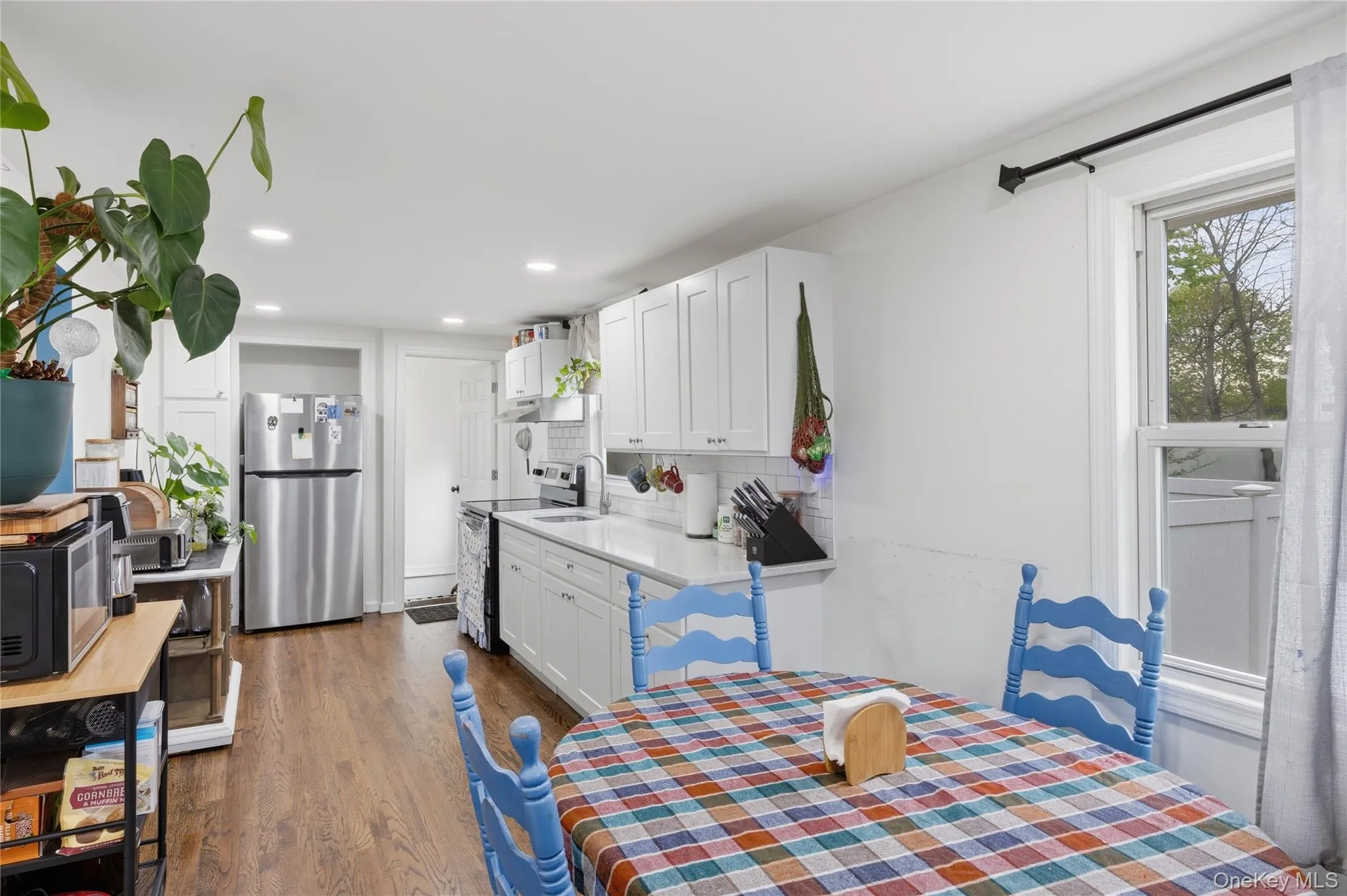 73 Harrison Avenue, Babylon, NY, 3 Bedrooms Bedrooms, 5 Rooms Rooms,1 BathroomBathrooms,Residential,For Rent,Harrison,0,990922 73 Harrison Avenue, Babylon, NY, 3 Bedrooms Bedrooms, 5 Rooms Rooms,1 BathroomBathrooms,Residential,For Rent,Harrison,0,990922