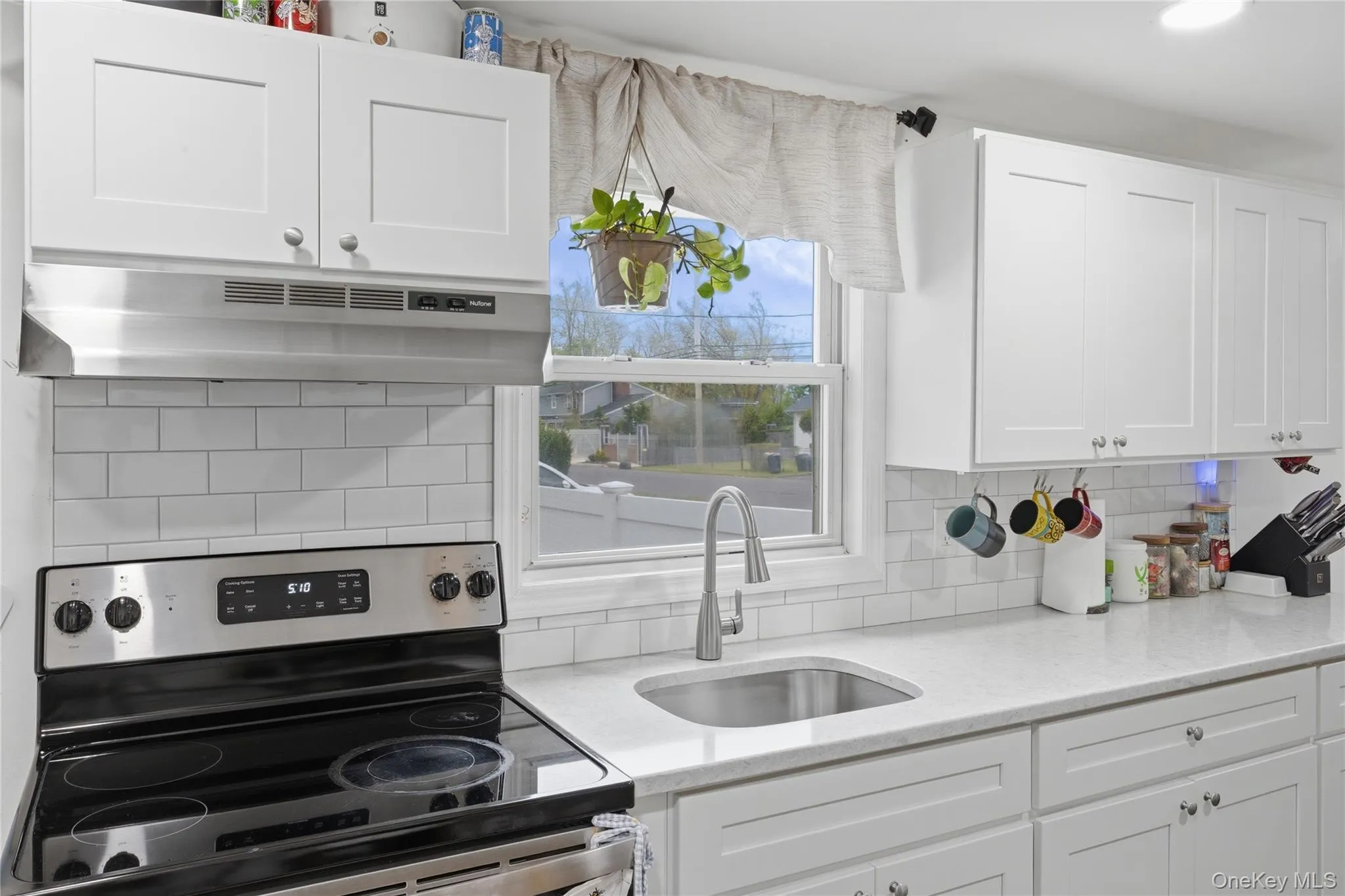 73 Harrison Avenue, Babylon, NY, 3 Bedrooms Bedrooms, 5 Rooms Rooms,1 BathroomBathrooms,Residential,For Rent,Harrison,0,990922 73 Harrison Avenue, Babylon, NY, 3 Bedrooms Bedrooms, 5 Rooms Rooms,1 BathroomBathrooms,Residential,For Rent,Harrison,0,990922