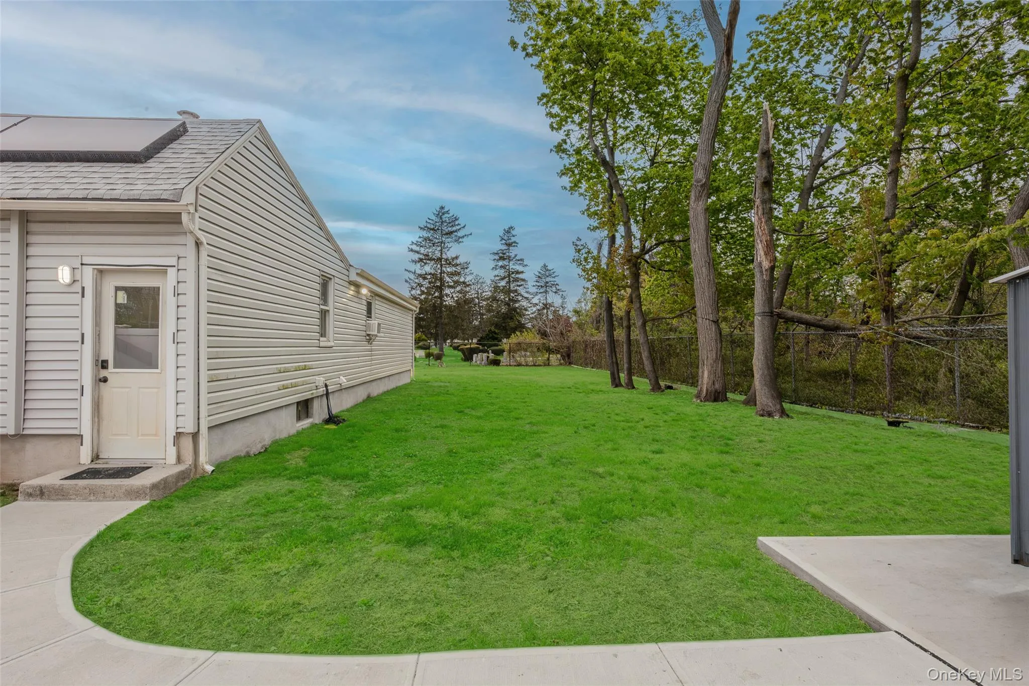 73 Harrison Avenue, Babylon, NY, 3 Bedrooms Bedrooms, 5 Rooms Rooms,1 BathroomBathrooms,Residential,For Rent,Harrison,0,990922 73 Harrison Avenue, Babylon, NY, 3 Bedrooms Bedrooms, 5 Rooms Rooms,1 BathroomBathrooms,Residential,For Rent,Harrison,0,990922