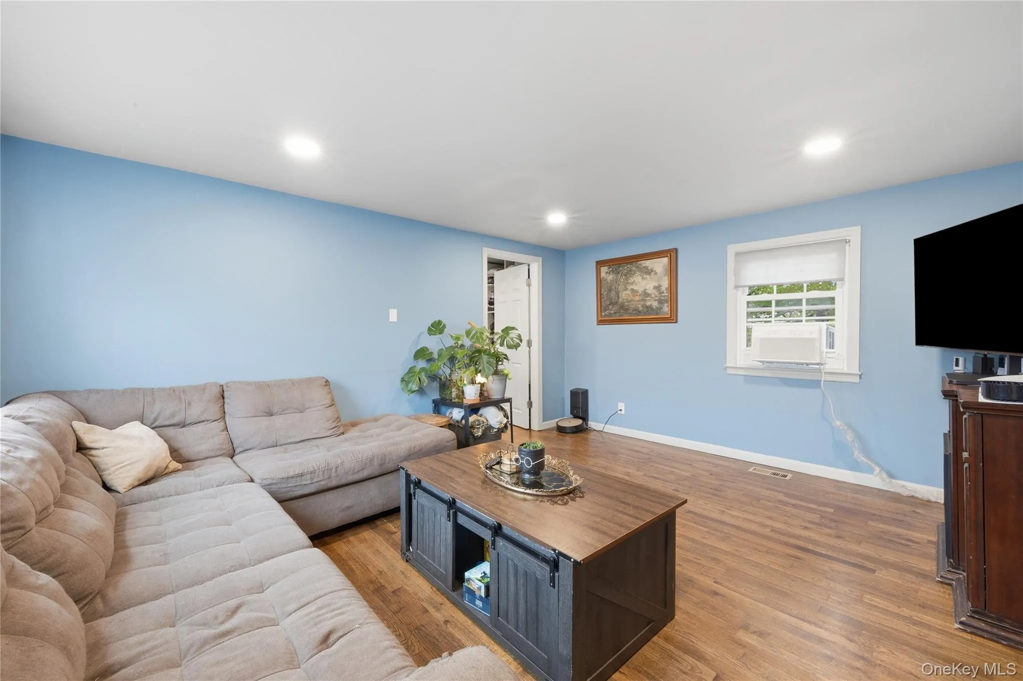 73 Harrison Avenue, Babylon, NY, 3 Bedrooms Bedrooms, 5 Rooms Rooms,1 BathroomBathrooms,Residential,For Rent,Harrison,0,990922 73 Harrison Avenue, Babylon, NY, 3 Bedrooms Bedrooms, 5 Rooms Rooms,1 BathroomBathrooms,Residential,For Rent,Harrison,0,990922