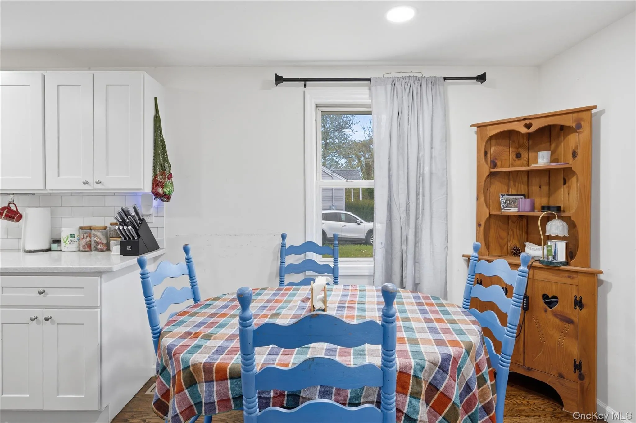 73 Harrison Avenue, Babylon, NY, 3 Bedrooms Bedrooms, 5 Rooms Rooms,1 BathroomBathrooms,Residential,For Rent,Harrison,0,990922 73 Harrison Avenue, Babylon, NY, 3 Bedrooms Bedrooms, 5 Rooms Rooms,1 BathroomBathrooms,Residential,For Rent,Harrison,0,990922