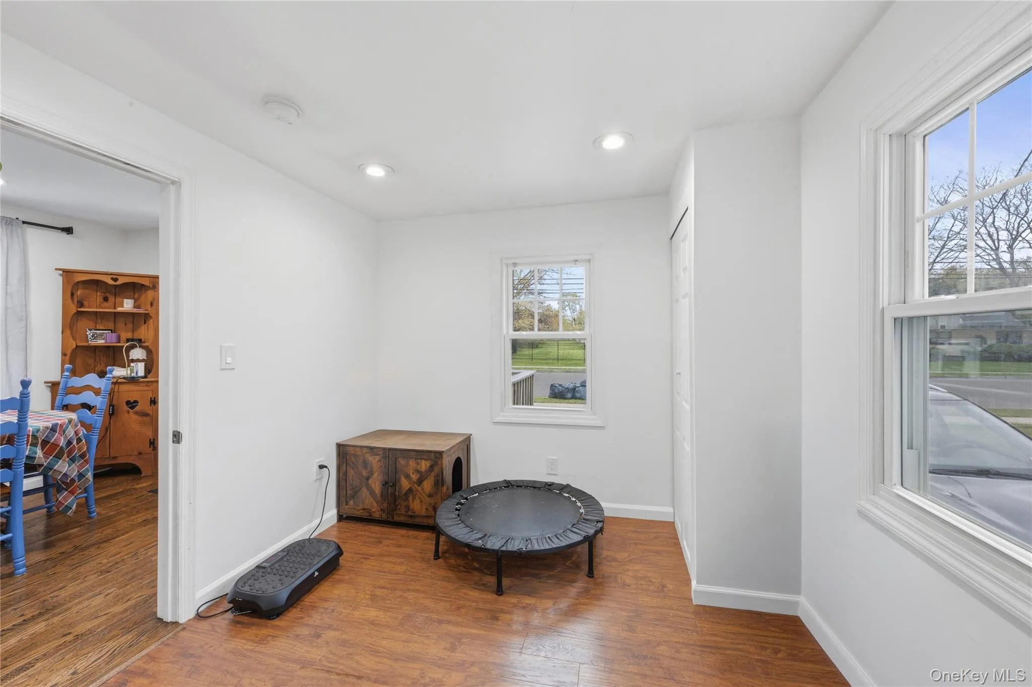 73 Harrison Avenue, Babylon, NY, 3 Bedrooms Bedrooms, 5 Rooms Rooms,1 BathroomBathrooms,Residential,For Rent,Harrison,0,990922 73 Harrison Avenue, Babylon, NY, 3 Bedrooms Bedrooms, 5 Rooms Rooms,1 BathroomBathrooms,Residential,For Rent,Harrison,0,990922
