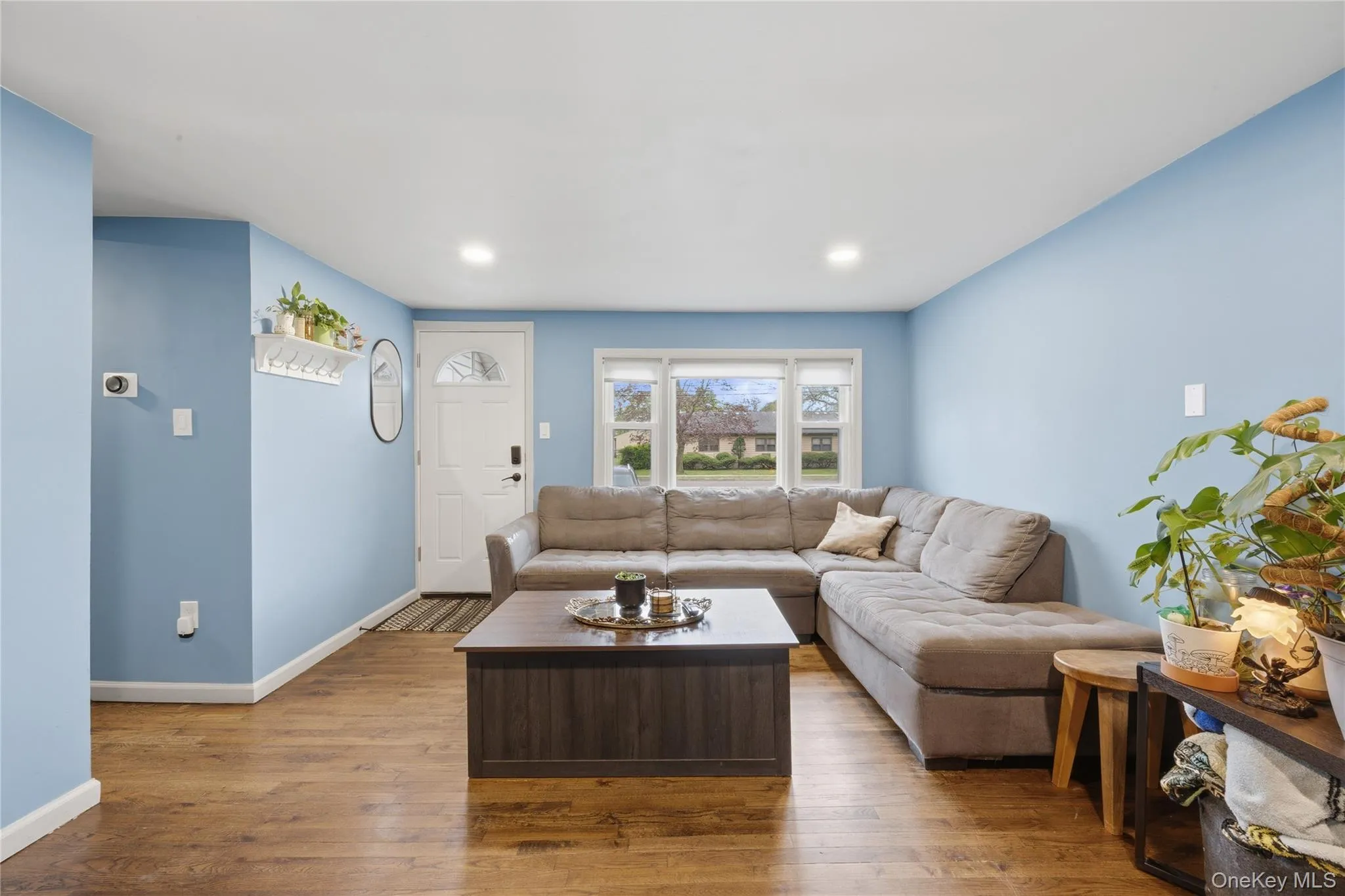 73 Harrison Avenue, Babylon, NY, 3 Bedrooms Bedrooms, 5 Rooms Rooms,1 BathroomBathrooms,Residential,For Rent,Harrison,0,990922 73 Harrison Avenue, Babylon, NY, 3 Bedrooms Bedrooms, 5 Rooms Rooms,1 BathroomBathrooms,Residential,For Rent,Harrison,0,990922