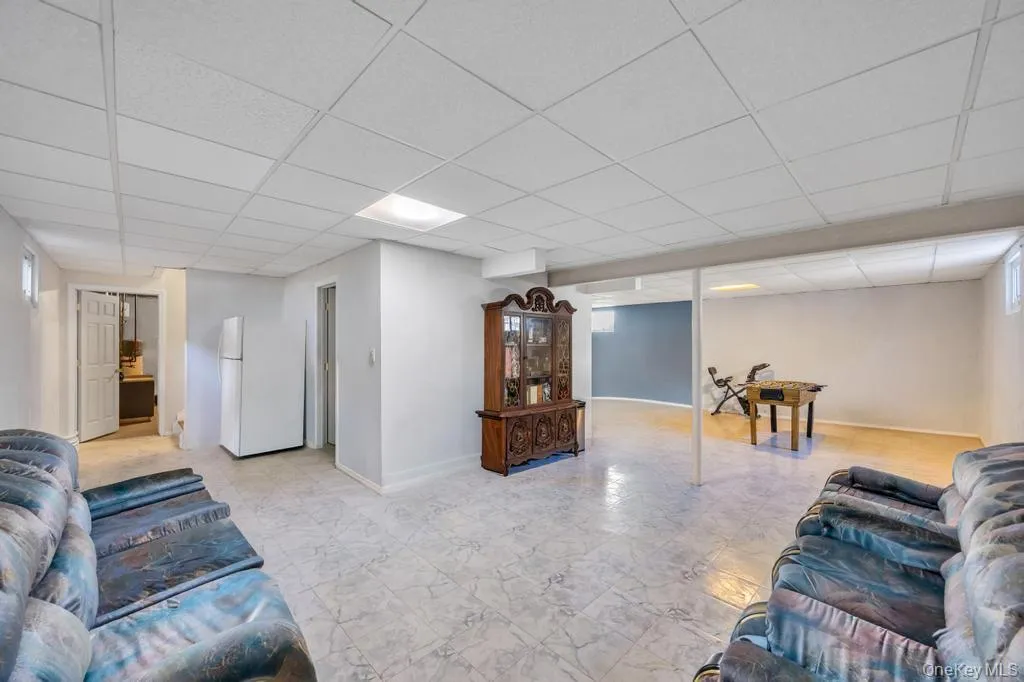 64 Cottage Place, North Hempstead, NY, 4 Bedrooms Bedrooms, 8 Rooms Rooms,3 BathroomsBathrooms,Residential,For Rent,Cottage,0,990928 64 Cottage Place, North Hempstead, NY, 4 Bedrooms Bedrooms, 8 Rooms Rooms,3 BathroomsBathrooms,Residential,For Rent,Cottage,0,990928
