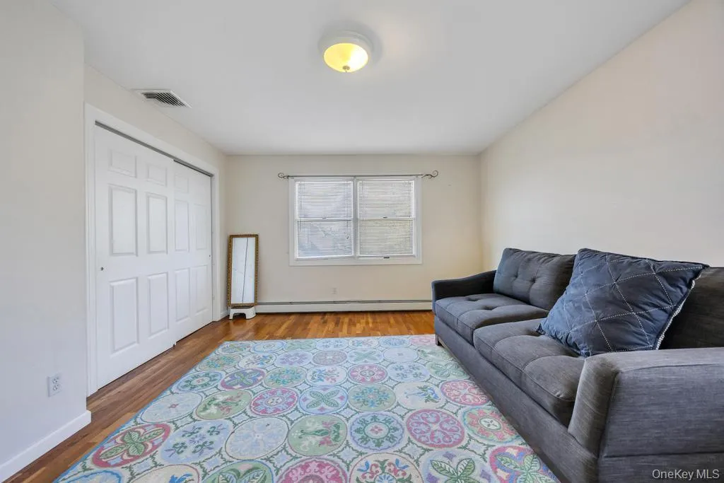 64 Cottage Place, North Hempstead, NY, 4 Bedrooms Bedrooms, 8 Rooms Rooms,3 BathroomsBathrooms,Residential,For Rent,Cottage,0,990928 64 Cottage Place, North Hempstead, NY, 4 Bedrooms Bedrooms, 8 Rooms Rooms,3 BathroomsBathrooms,Residential,For Rent,Cottage,0,990928