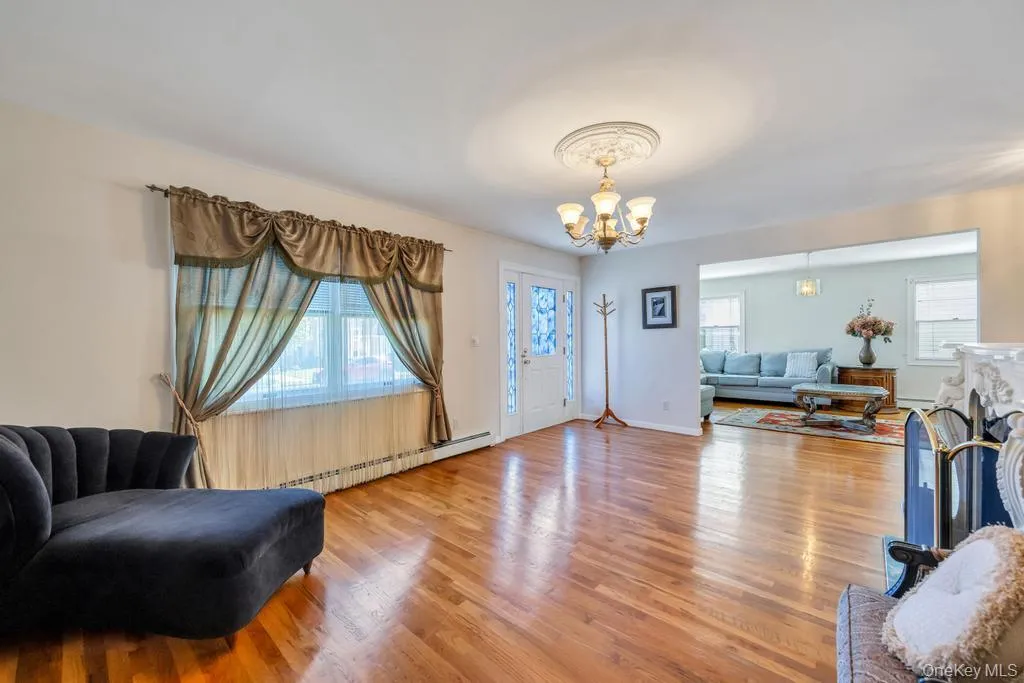 64 Cottage Place, North Hempstead, NY, 4 Bedrooms Bedrooms, 8 Rooms Rooms,3 BathroomsBathrooms,Residential,For Rent,Cottage,0,990928 64 Cottage Place, North Hempstead, NY, 4 Bedrooms Bedrooms, 8 Rooms Rooms,3 BathroomsBathrooms,Residential,For Rent,Cottage,0,990928