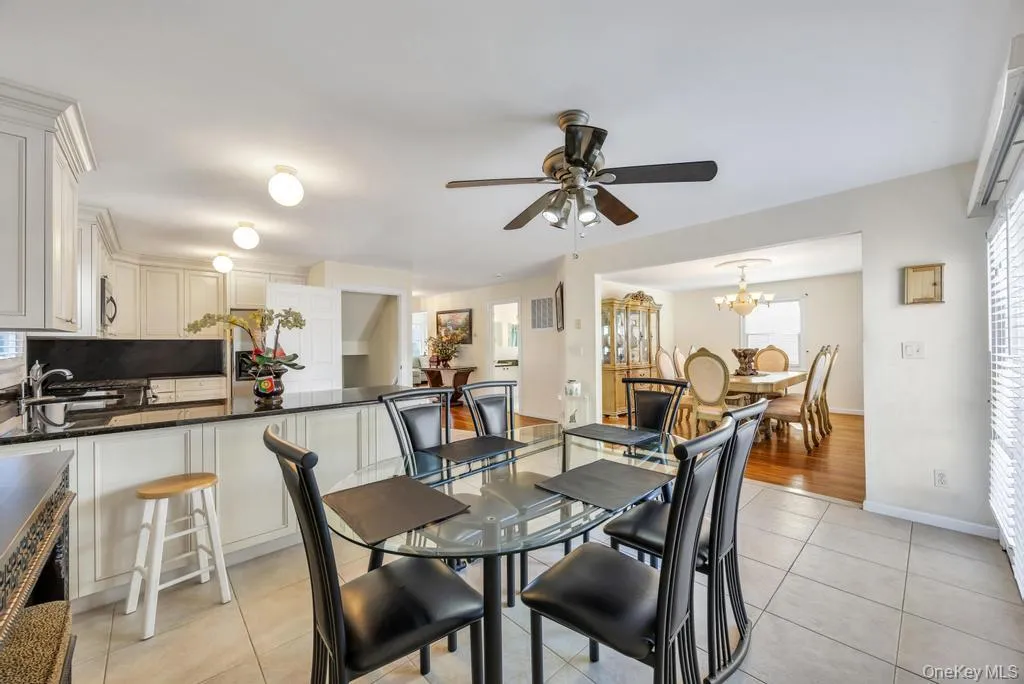 64 Cottage Place, North Hempstead, NY, 4 Bedrooms Bedrooms, 8 Rooms Rooms,3 BathroomsBathrooms,Residential,For Rent,Cottage,0,990928 64 Cottage Place, North Hempstead, NY, 4 Bedrooms Bedrooms, 8 Rooms Rooms,3 BathroomsBathrooms,Residential,For Rent,Cottage,0,990928