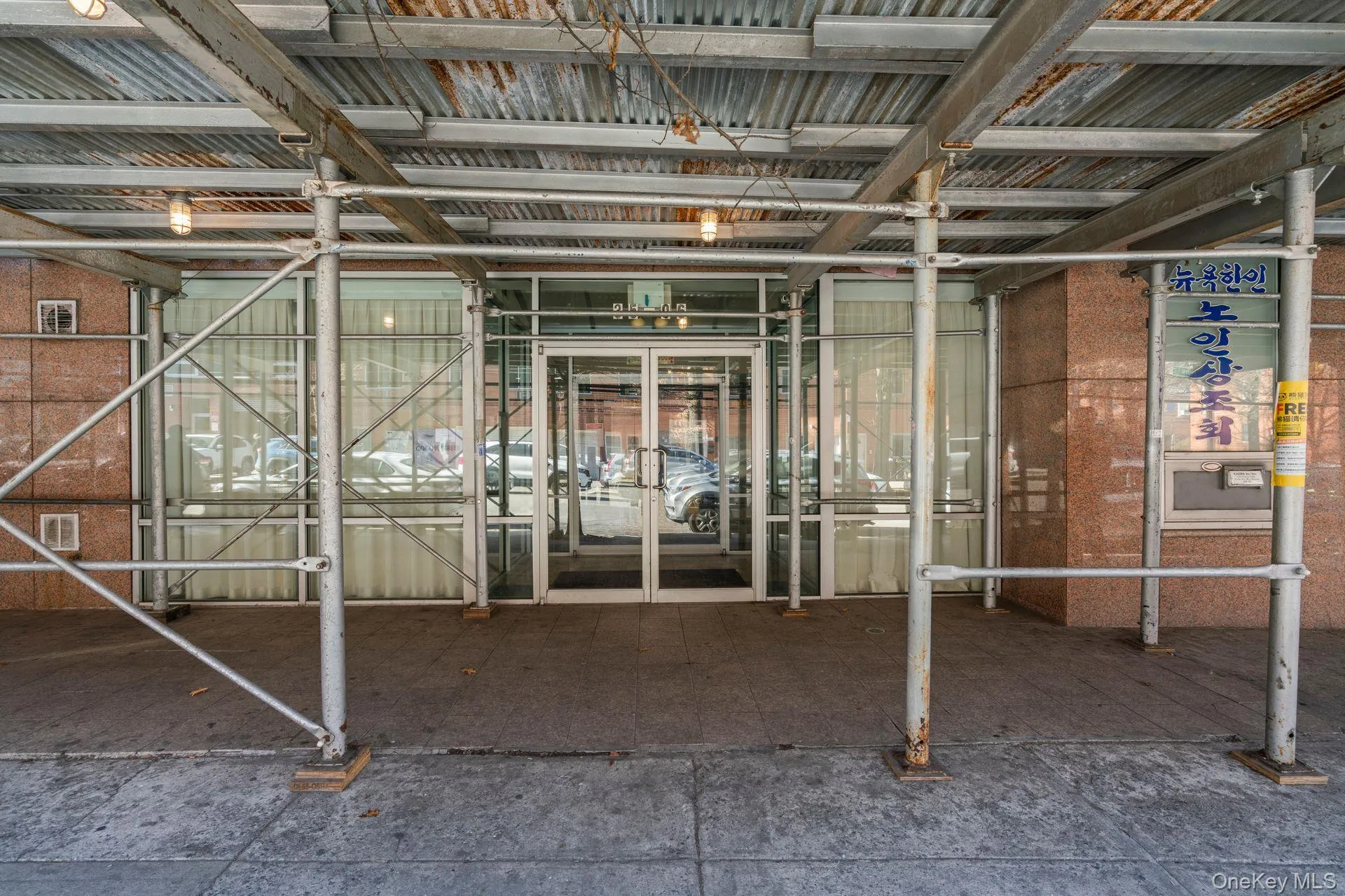 3506 Leavitt Street, New York, NY, 2 Bedrooms Bedrooms, 4 Rooms Rooms,1 BathroomBathrooms,Residential,For Rent,Leavitt,0,990937 3506 Leavitt Street, New York, NY, 2 Bedrooms Bedrooms, 4 Rooms Rooms,1 BathroomBathrooms,Residential,For Rent,Leavitt,0,990937