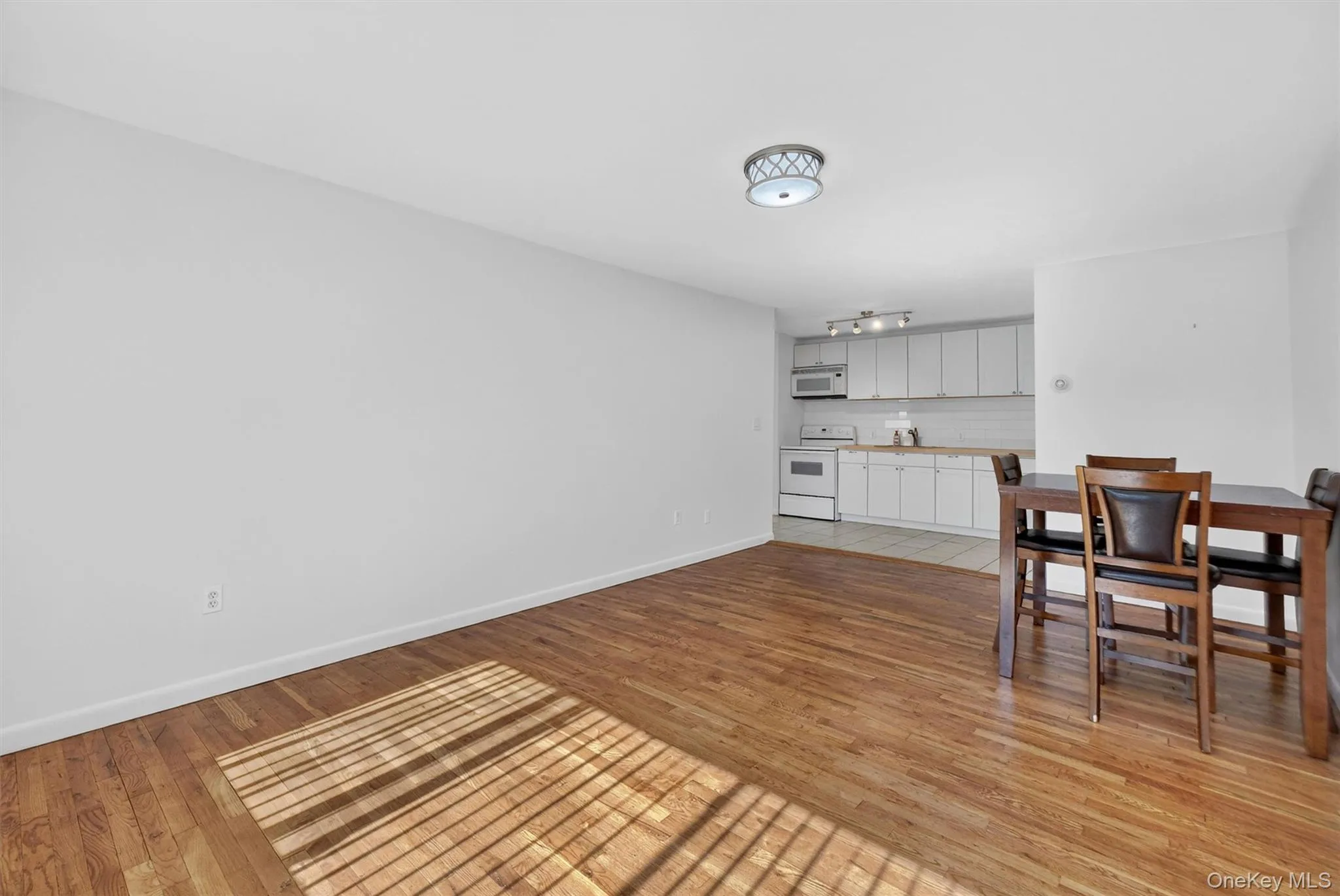 810 Blooming Grove Turnpike, New Windsor, NY, 1 Bedroom Bedrooms, 4 Rooms Rooms,1 BathroomBathrooms,Residential Lease,For Rent,Blooming Grove,0,990947 810 Blooming Grove Turnpike, New Windsor, NY, 1 Bedroom Bedrooms, 4 Rooms Rooms,1 BathroomBathrooms,Residential Lease,For Rent,Blooming Grove,0,990947