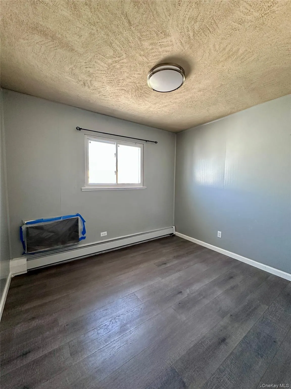 14912 83rd Street, New York, NY, 3 Bedrooms Bedrooms, 6 Rooms Rooms,2 BathroomsBathrooms,Residential Lease,For Rent,83rd,0,990953 14912 83rd Street, New York, NY, 3 Bedrooms Bedrooms, 6 Rooms Rooms,2 BathroomsBathrooms,Residential Lease,For Rent,83rd,0,990953