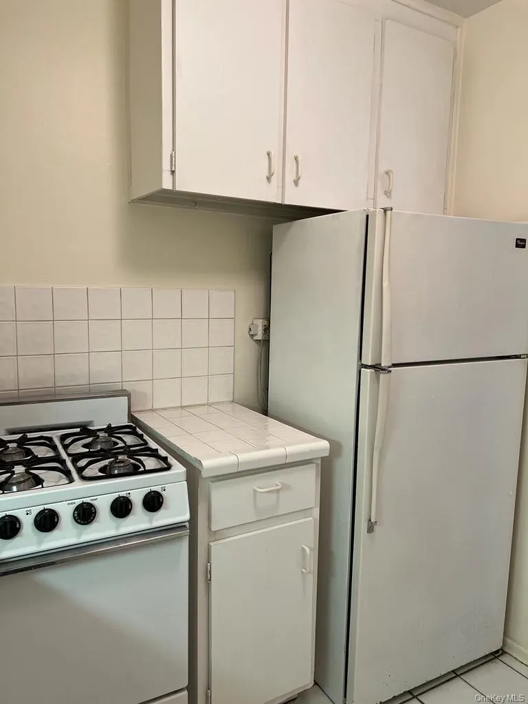305 E 40 Street Street, New York, NY, 2 Rooms Rooms,1 BathroomBathrooms,Residential,For Rent,E 40 Street,0,990954 305 E 40 Street Street, New York, NY, 2 Rooms Rooms,1 BathroomBathrooms,Residential,For Rent,E 40 Street,0,990954