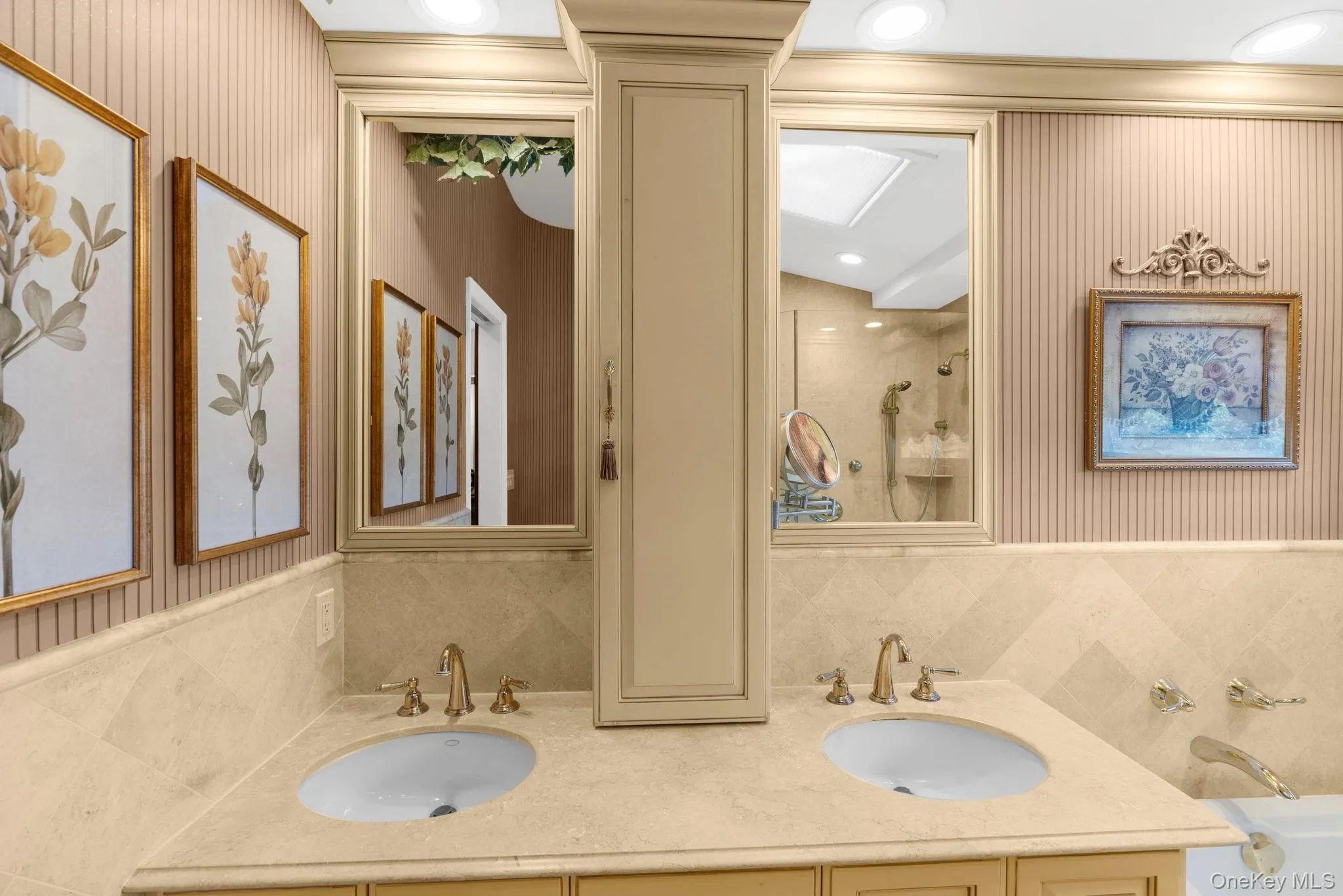 14 Jane Drive, Oyster Bay, NY, 4 Bedrooms Bedrooms, 8 Rooms Rooms,2 BathroomsBathrooms,Residential,For Rent,Jane,0,990960 14 Jane Drive, Oyster Bay, NY, 4 Bedrooms Bedrooms, 8 Rooms Rooms,2 BathroomsBathrooms,Residential,For Rent,Jane,0,990960