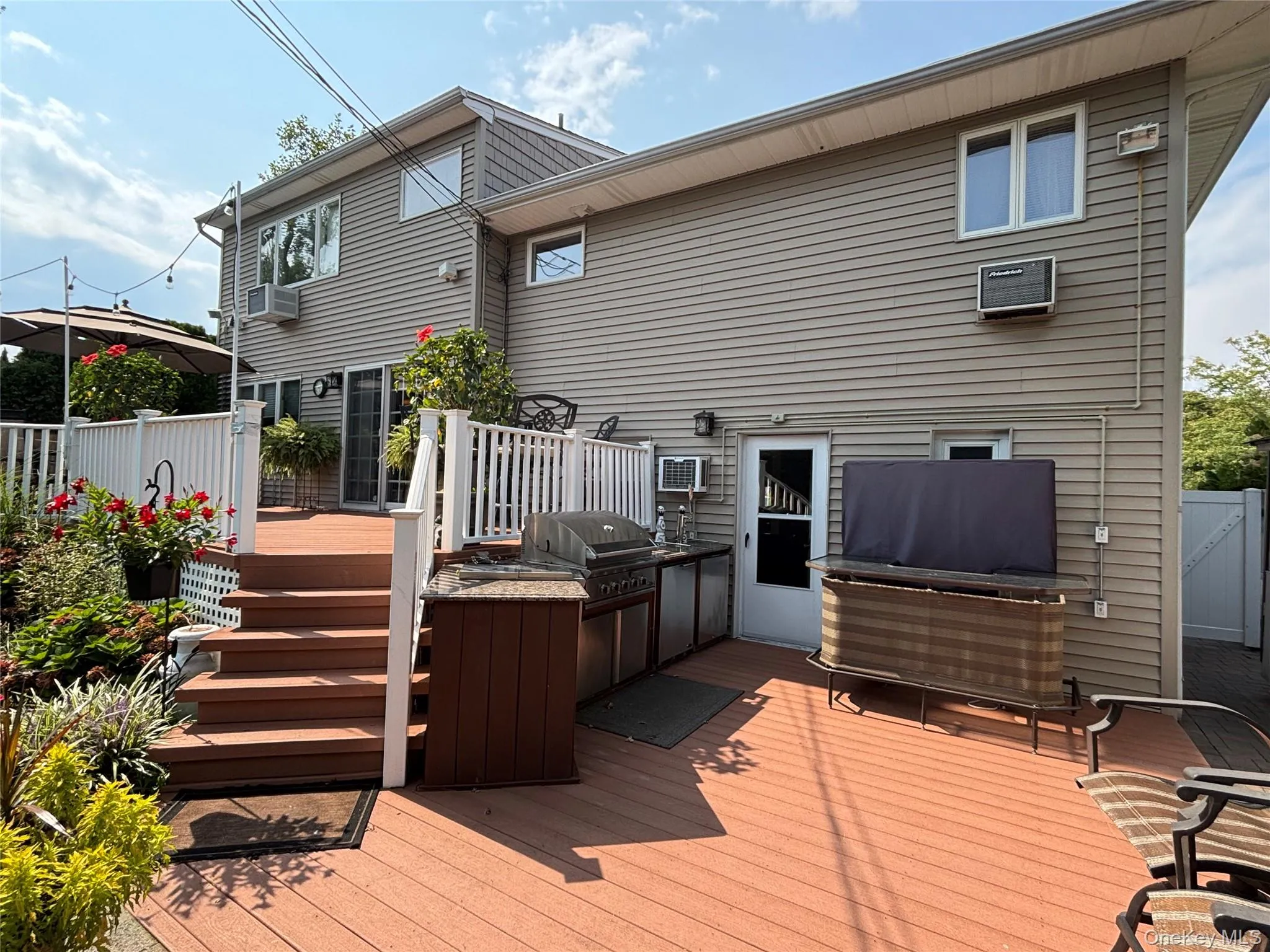 14 Jane Drive, Oyster Bay, NY, 4 Bedrooms Bedrooms, 8 Rooms Rooms,2 BathroomsBathrooms,Residential,For Rent,Jane,0,990960 14 Jane Drive, Oyster Bay, NY, 4 Bedrooms Bedrooms, 8 Rooms Rooms,2 BathroomsBathrooms,Residential,For Rent,Jane,0,990960