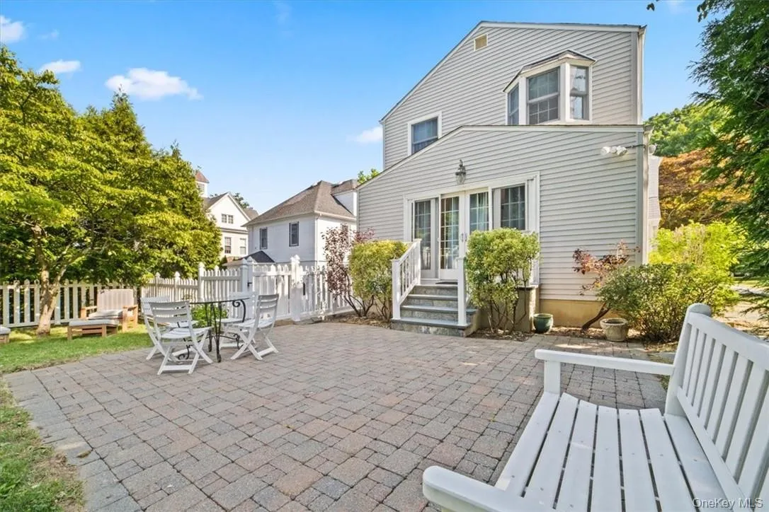 72 Grand Boulevard, Eastchester, NY, 4 Bedrooms Bedrooms, 10 Rooms Rooms,3 BathroomsBathrooms,Residential Lease,For Rent,Grand,0,990963 72 Grand Boulevard, Eastchester, NY, 4 Bedrooms Bedrooms, 10 Rooms Rooms,3 BathroomsBathrooms,Residential Lease,For Rent,Grand,0,990963
