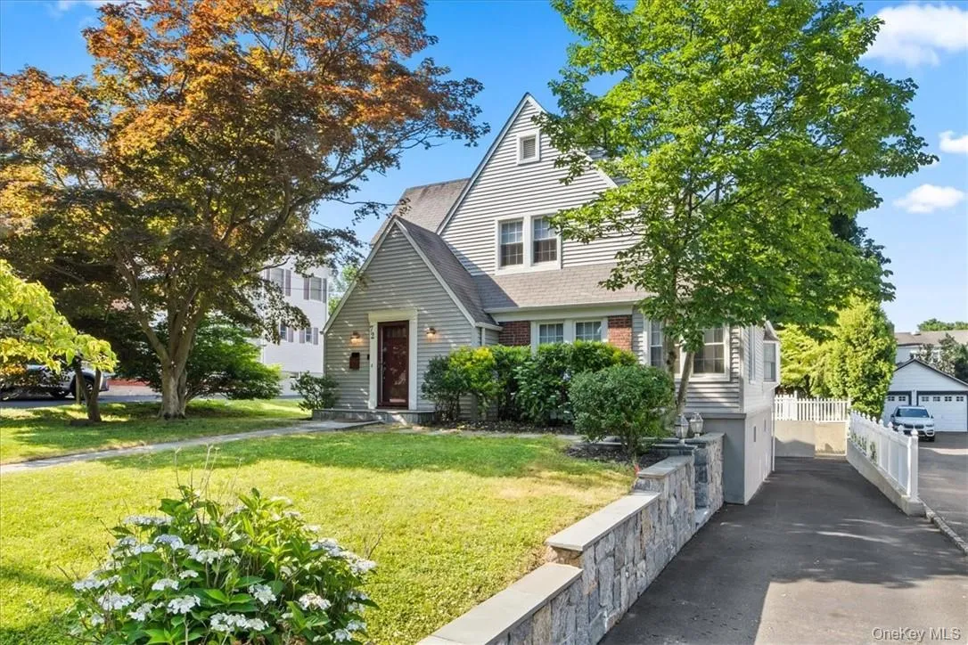 72 Grand Boulevard, Eastchester, NY, 4 Bedrooms Bedrooms, 10 Rooms Rooms,3 BathroomsBathrooms,Residential Lease,For Rent,Grand,0,990963 72 Grand Boulevard, Eastchester, NY, 4 Bedrooms Bedrooms, 10 Rooms Rooms,3 BathroomsBathrooms,Residential Lease,For Rent,Grand,0,990963