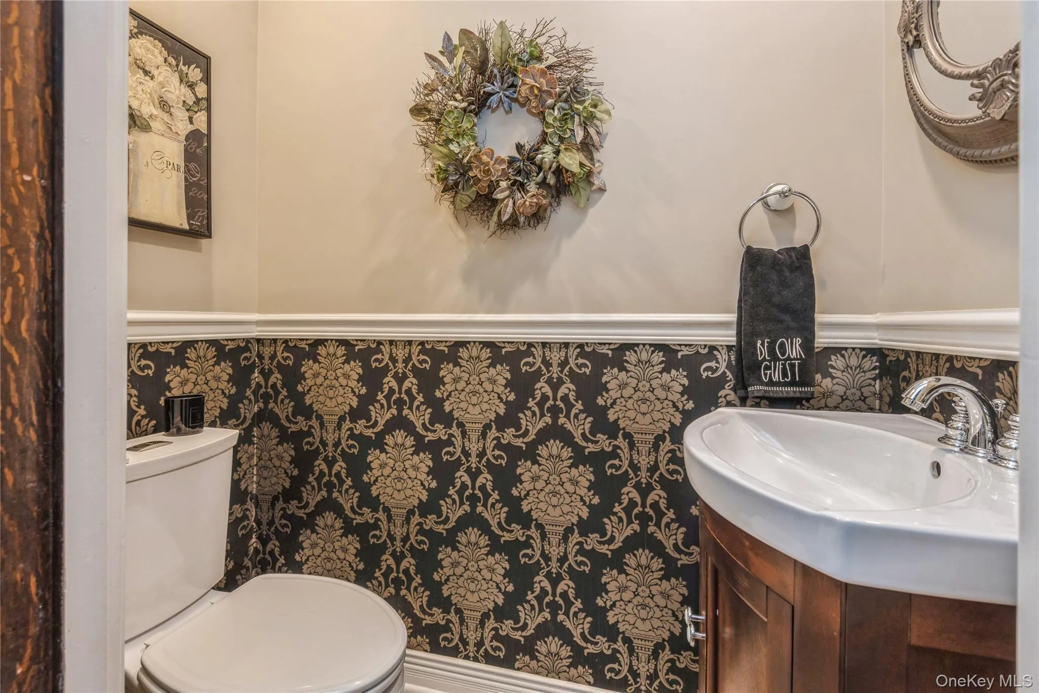 Powder room Powder room