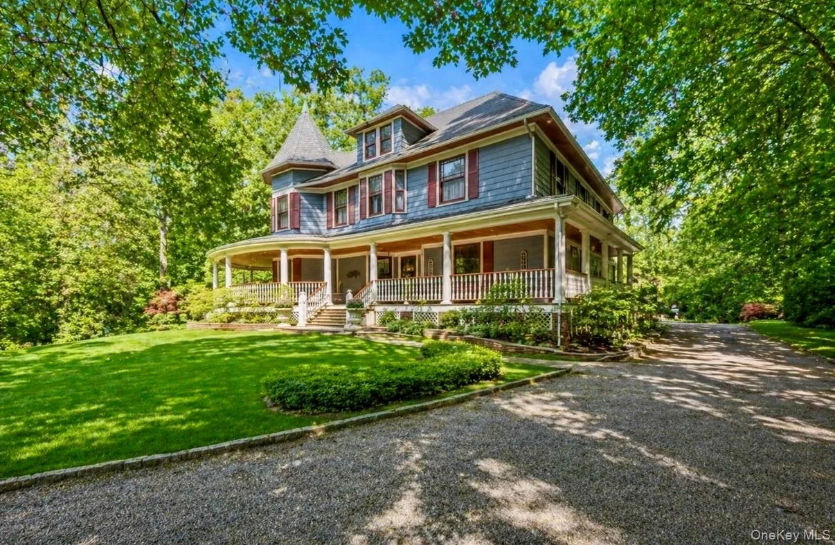 110 Red Spring Lane, Glen Cove, NY, 4 Bedrooms Bedrooms, 10 Rooms Rooms,3 BathroomsBathrooms,Residential,For Rent,Red Spring,0,990965 110 Red Spring Lane, Glen Cove, NY, 4 Bedrooms Bedrooms, 10 Rooms Rooms,3 BathroomsBathrooms,Residential,For Rent,Red Spring,0,990965