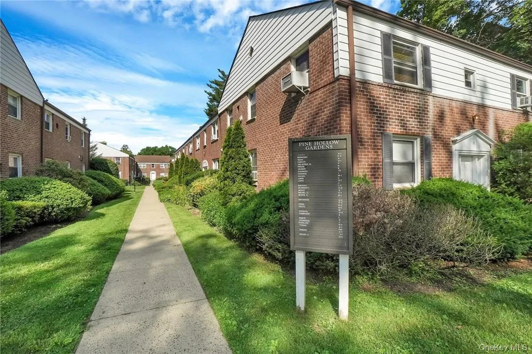 79 Broadway, White Plains, NY, 2 Bedrooms Bedrooms, 4 Rooms Rooms,1 BathroomBathrooms,Residential Lease,For Rent,Broadway,0,990968 79 Broadway, White Plains, NY, 2 Bedrooms Bedrooms, 4 Rooms Rooms,1 BathroomBathrooms,Residential Lease,For Rent,Broadway,0,990968